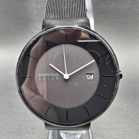 Bering Solar Watch Men 39mm Gray Dial Black Date Round Mesh 14639-122 Works0