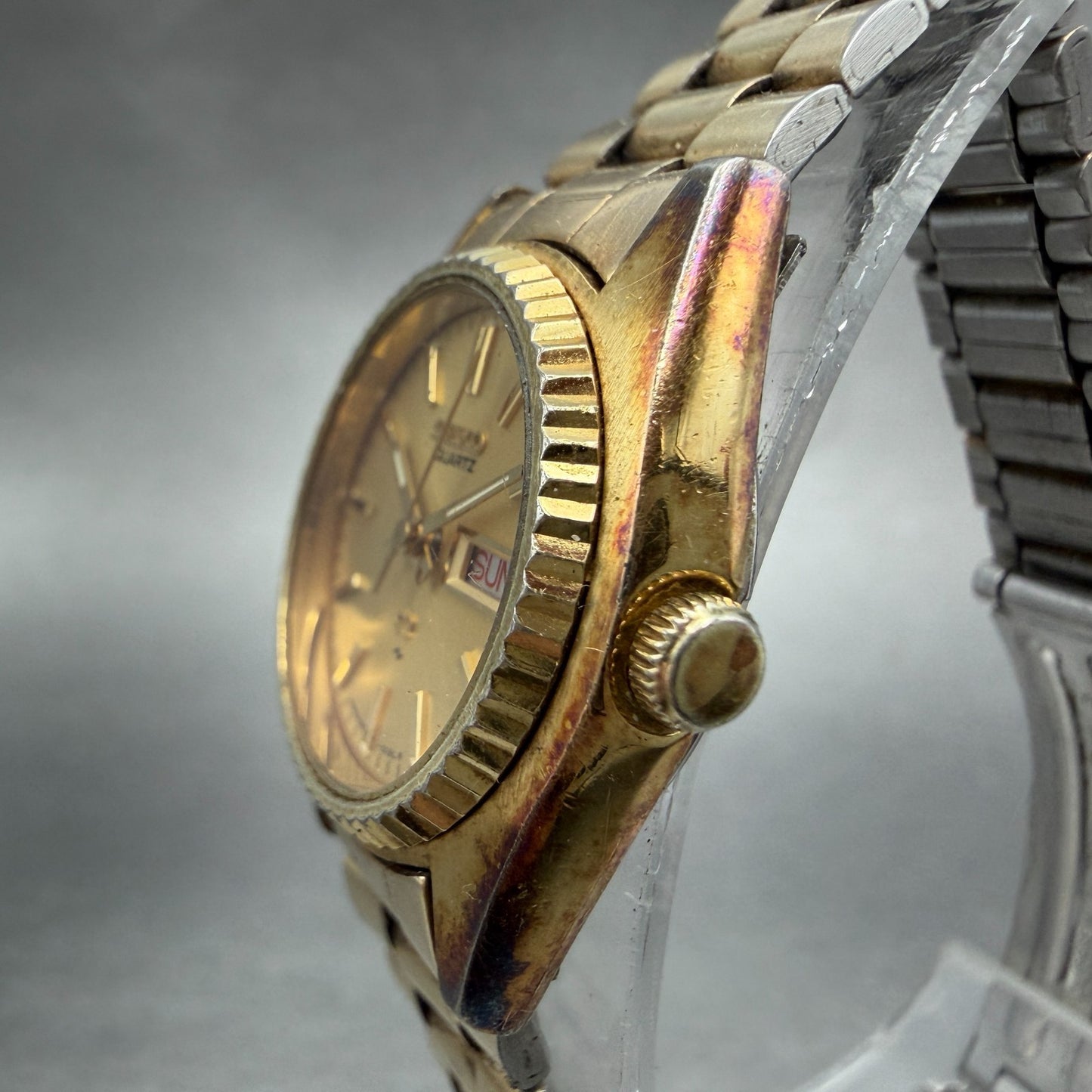 Seiko SQ Watch Women 25mm Champagne Dial Gold Tone Daydate 2626-0159 New Batt JH2