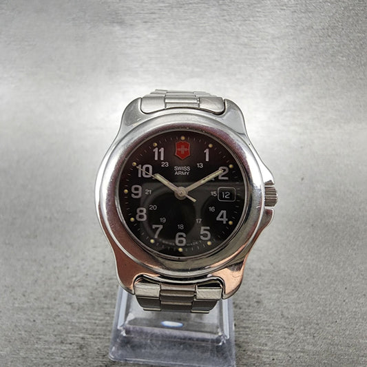 Victorinox Swiss Army Officer Watch Women 30mm Black Dial Steel Date New Battery0