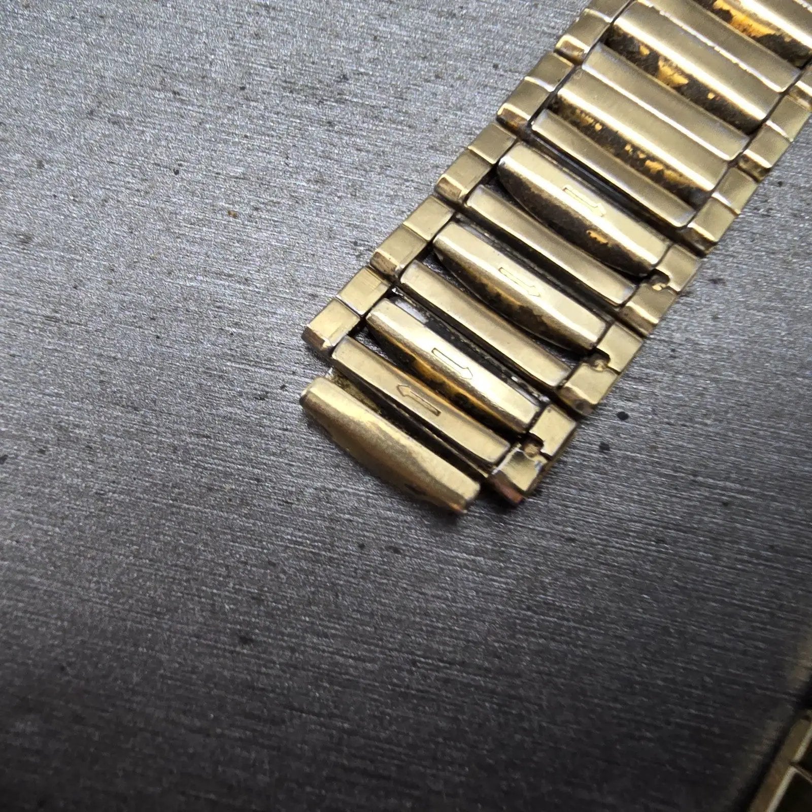 Seiko Bracelet 15mm Stainless Steel Gold Tone Vintage Japan G1395E MISSING CLASP7