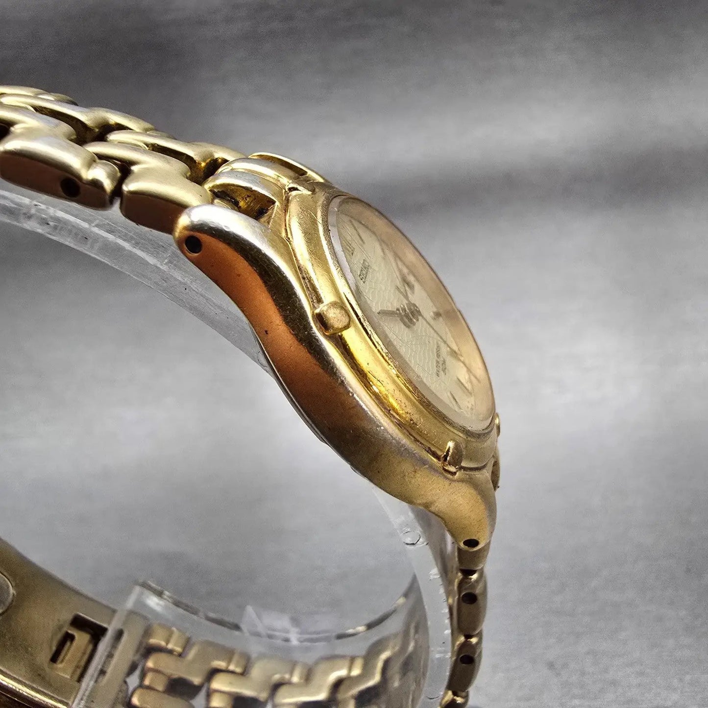 Seiko Watch Women 26mm Champagne Dial Gold Tone Date Round 7N82-0599 New Battery3