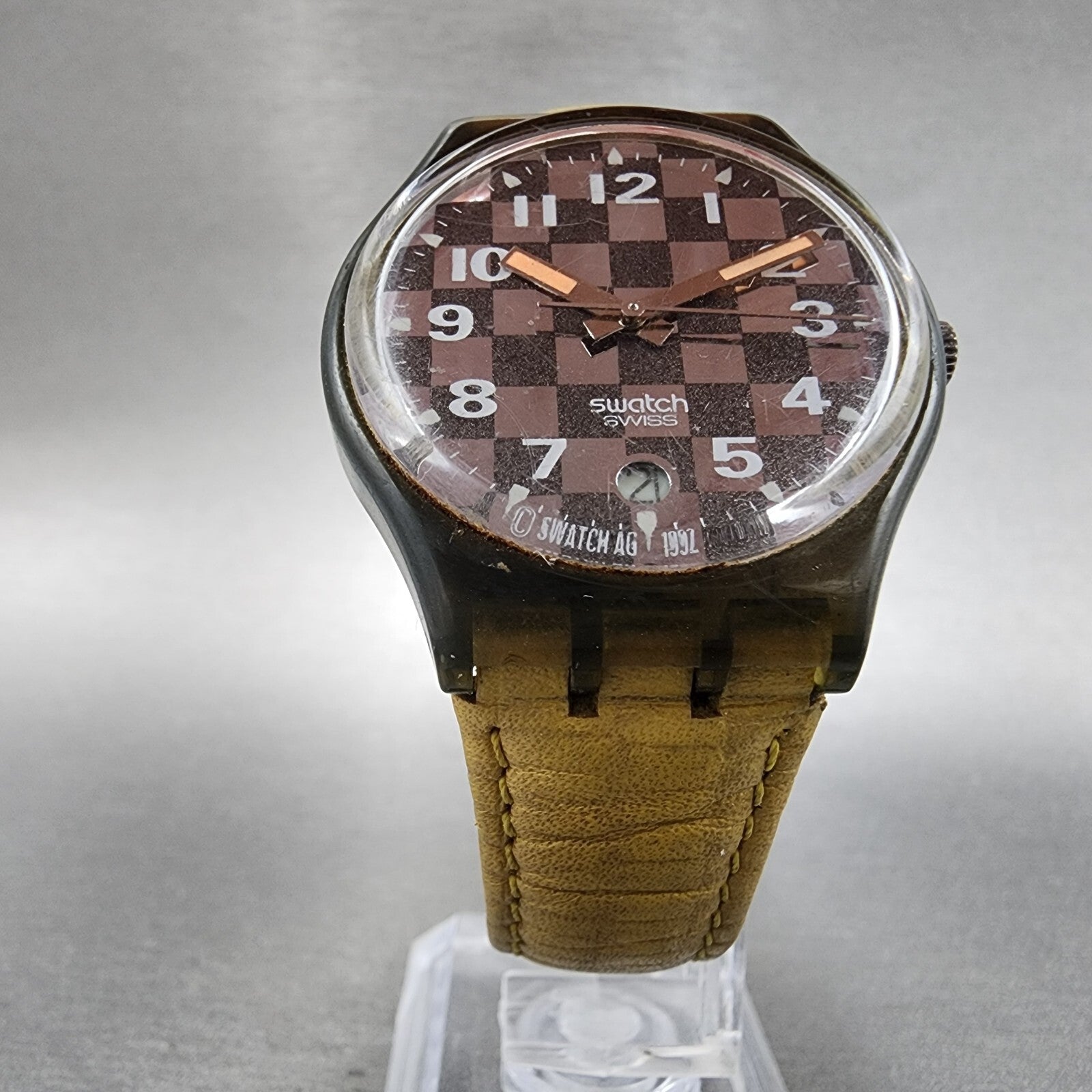 Swatch Gent Clubs Watch men 34mm Checker Dial Gray Tone Date Round New Battery5
