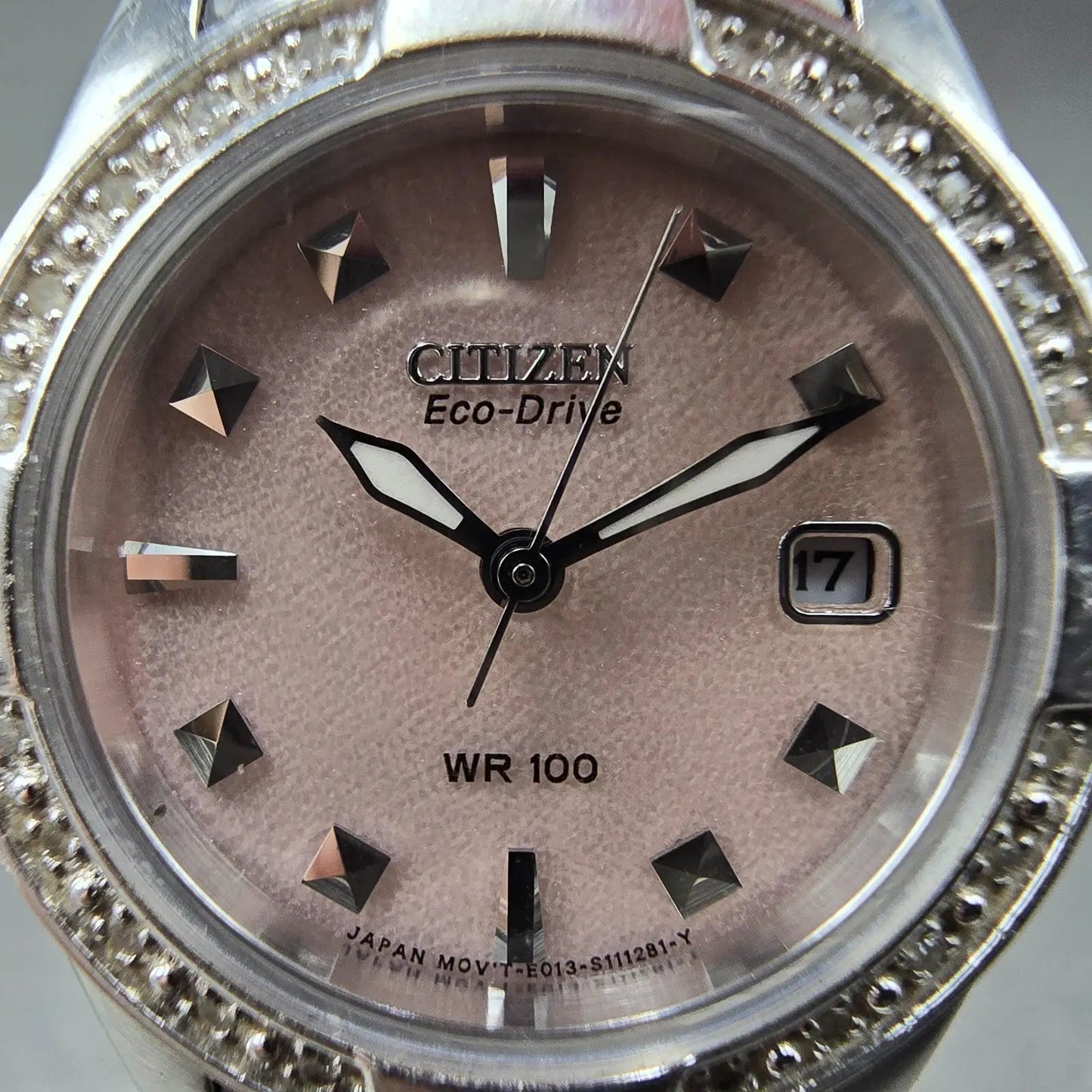 Citizen Eco-Drive Watch Women 26mm Pink Dial Silver Tone Date E013-S076439 Runs1