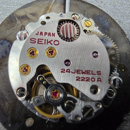 Seiko 2220 Movement Manual Wind 23 Jewels 2 Hand Vintage Japan2