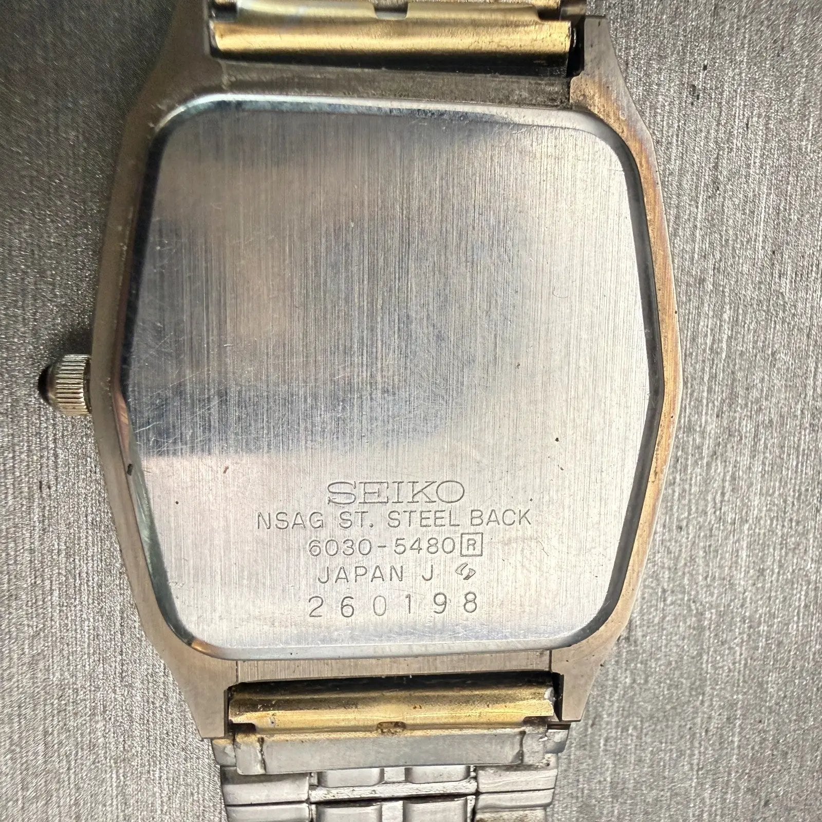 Seiko Dolce Watch Men 30mm Gold Dial Gold Tone Rectangle 6030-5480 New Battery10
