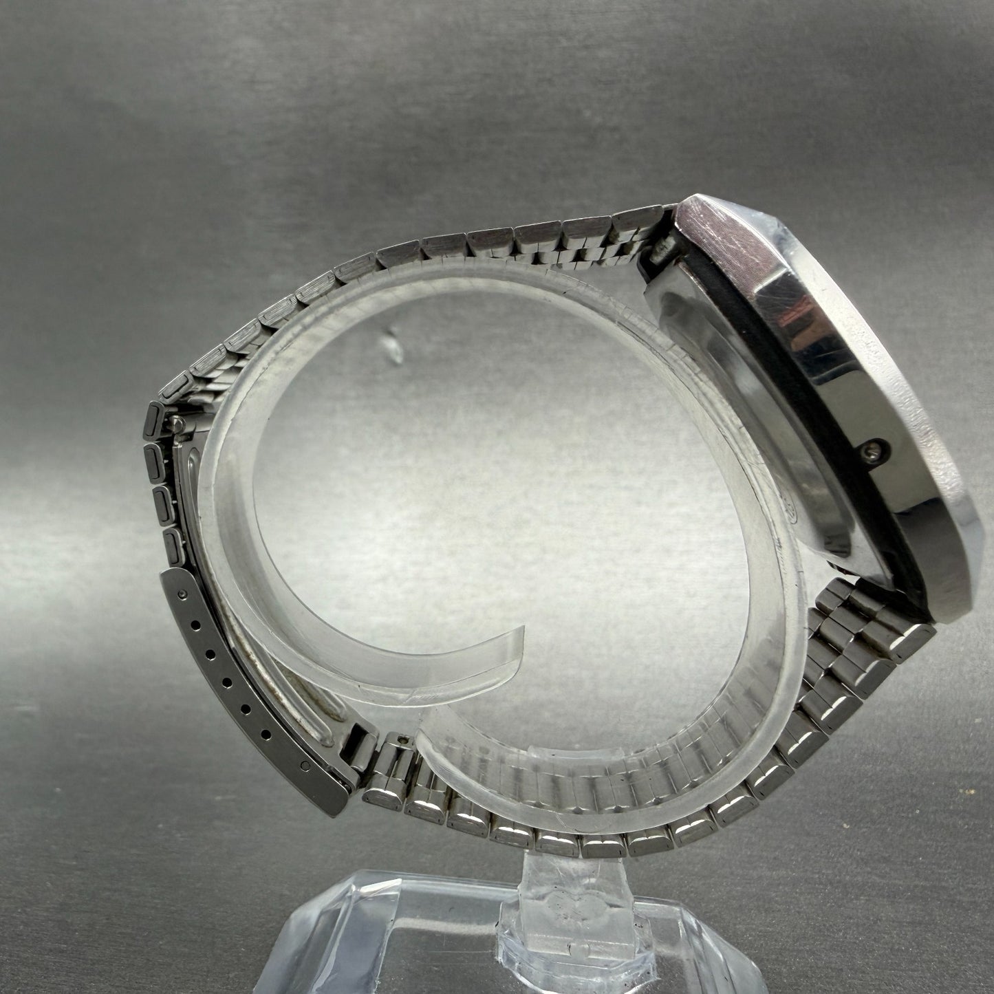 Casio 58 S005 Watch Men 36mm Digital Silver Tone Daydate New Battery Vintage ABC9