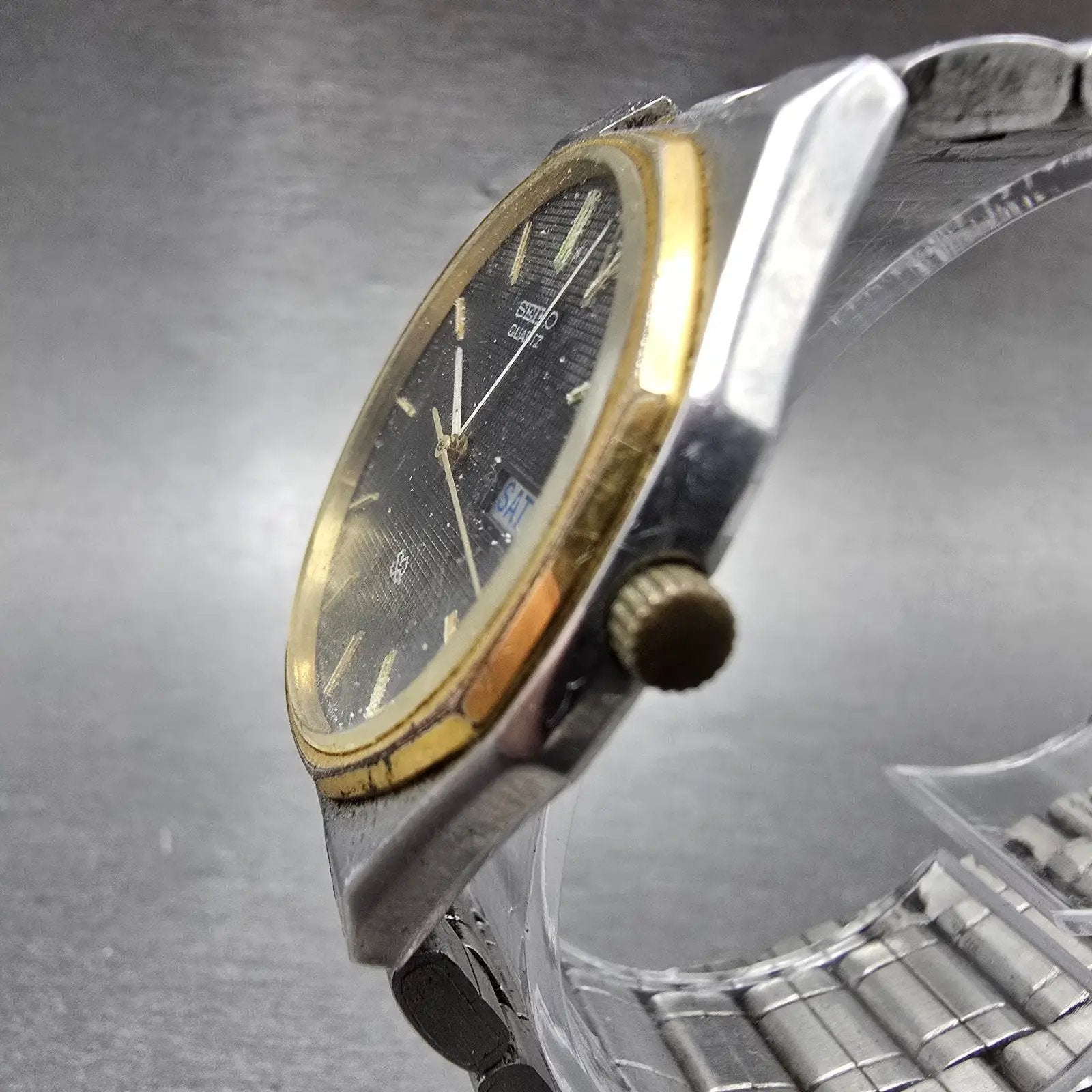 Seiko SQ Watch Men 33mm Black Dial Two Tone Daydate Round 2633-7039 PARTS VTG3