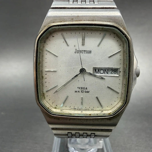 Citizen Vega Watch Men 30mm Silver Dial Silver Tone Daydate 5F00-L04080 PARTS0