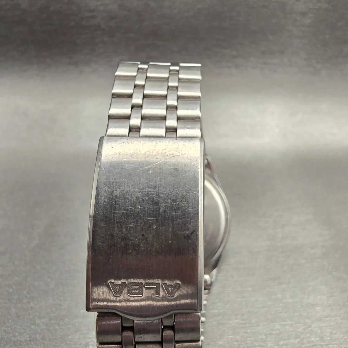 Seiko Alba Watch Men 34mm White Dial Silver Tone Daydate Round V333-7030 New Bat7