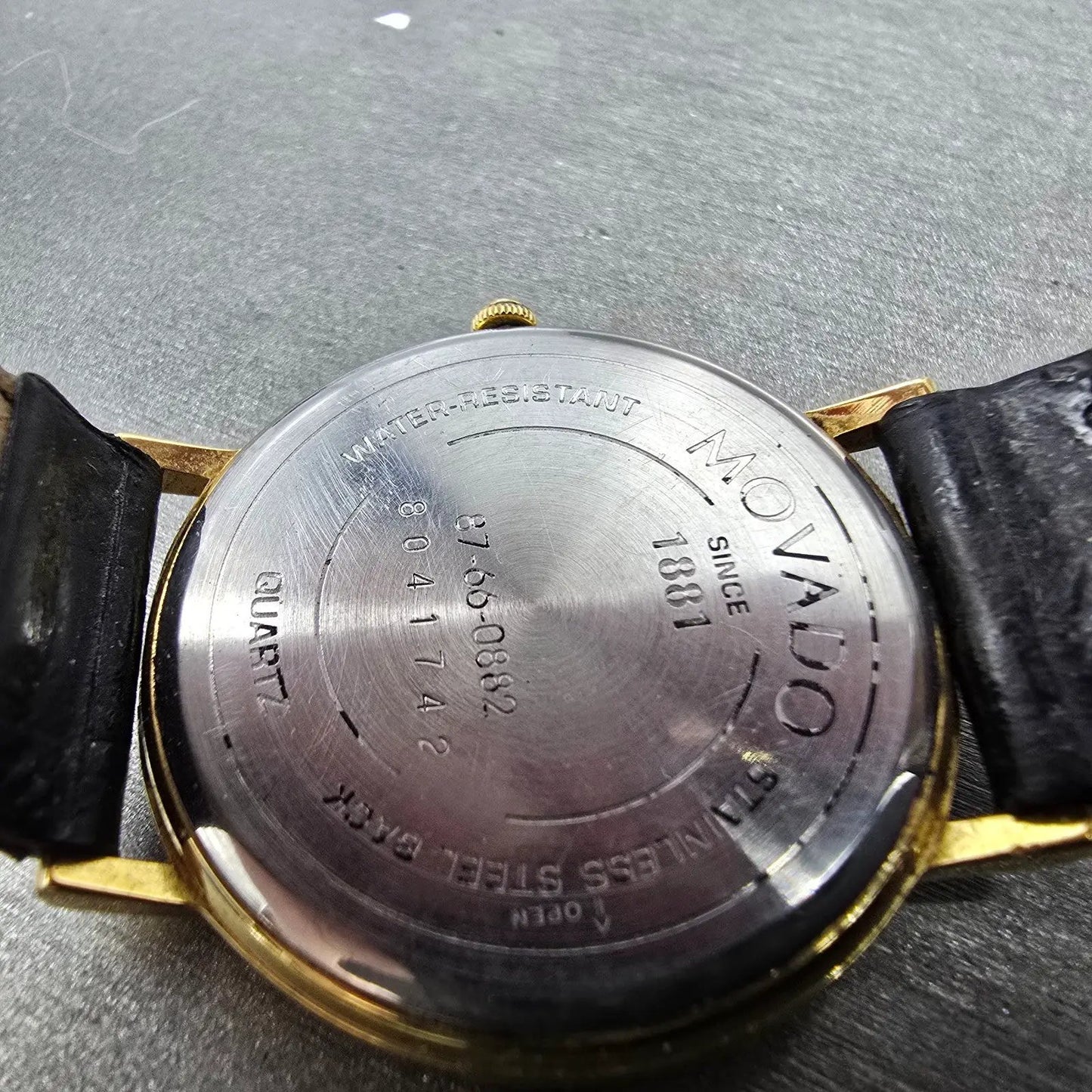 Movado Museum Watch Men 34mm Black Dial Gold Tone Round 87-66-0882 New Battery10