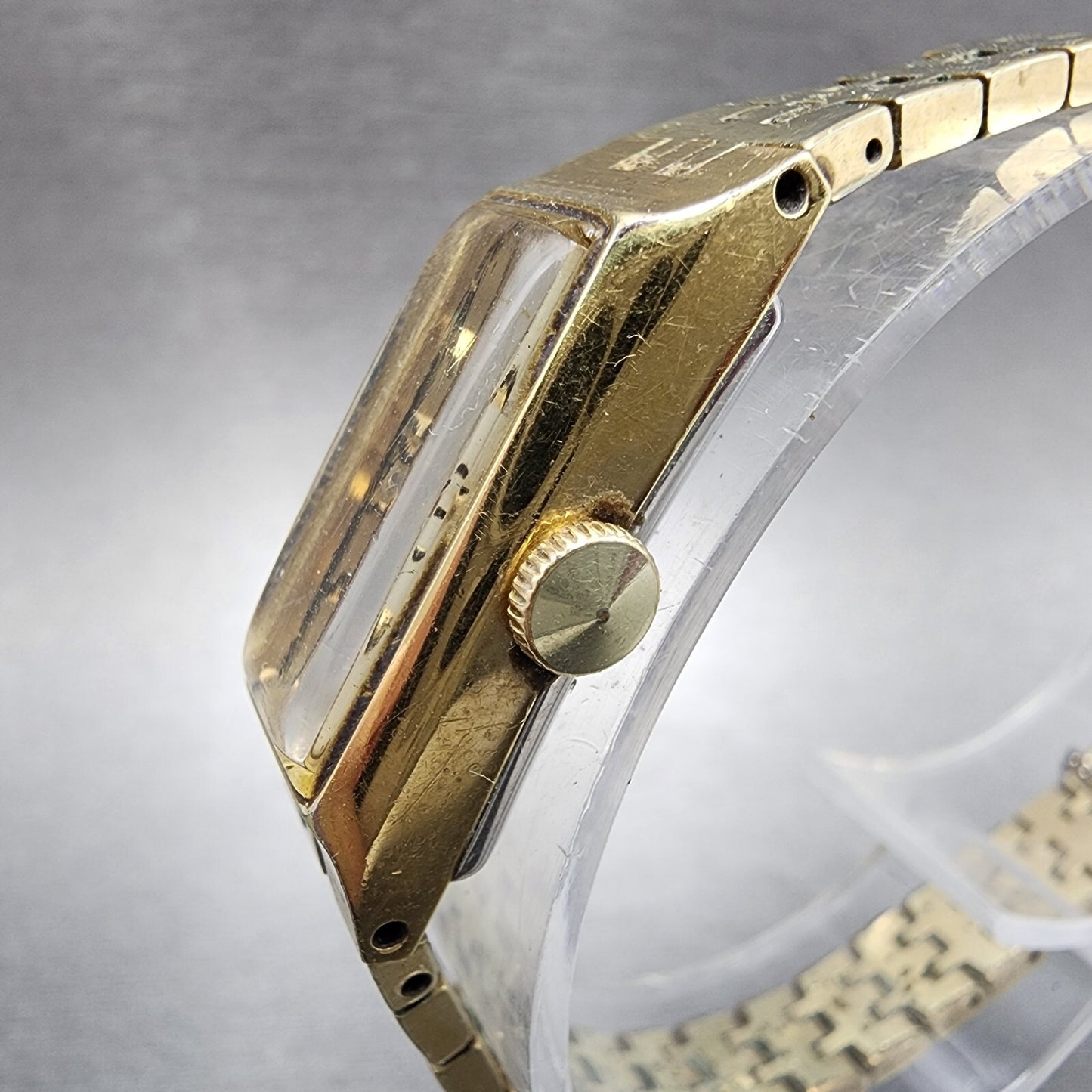 Seiko Tank Watch Women 12mm Champagne Dial Gold Tone Rectangle Manual Wind Runs2