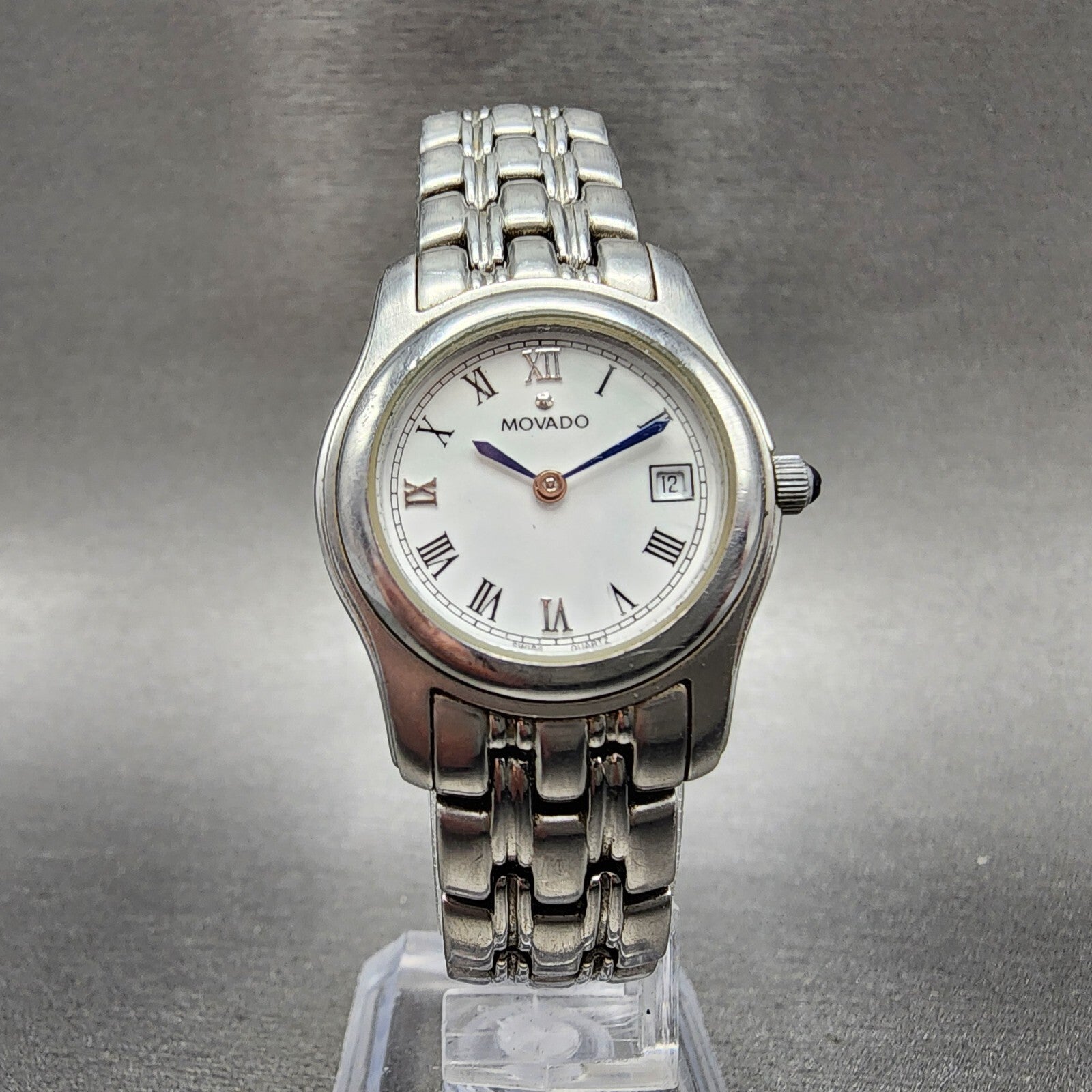 Movado Watch Women 26mm White Dial Steel Date Round 84E60850 New Battery6