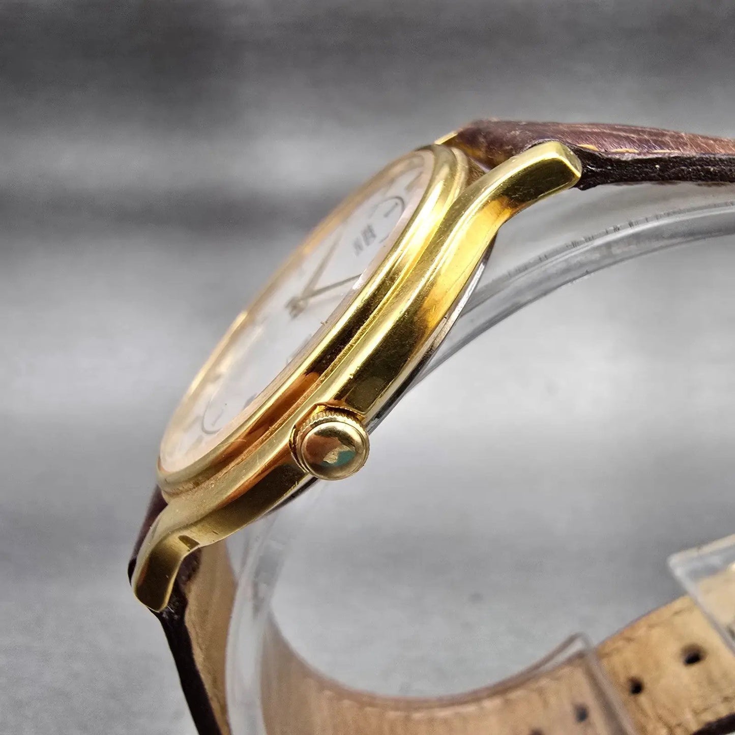Seiko Watch Men 35mm White Dial Gold Tone Date Round 7N29-7051 New Battery VTG2