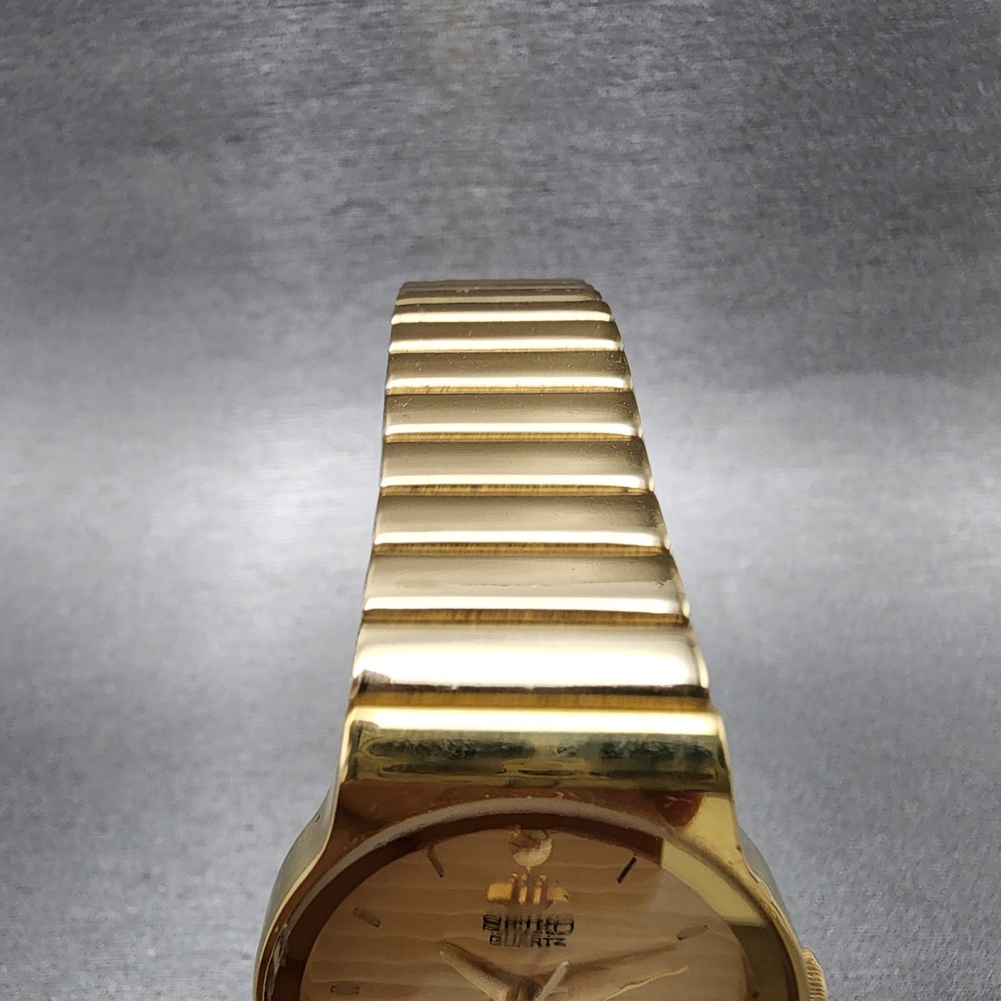 Seiko Watch Women 28mm Champagne Dial Gold Tone Round 5y916010 New Battery4