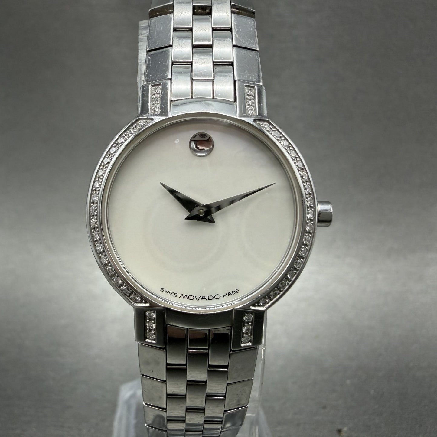Movado Faceto Watch Women 25mm MOP Dial Steel Diamonds Round 0605146 New Battery0