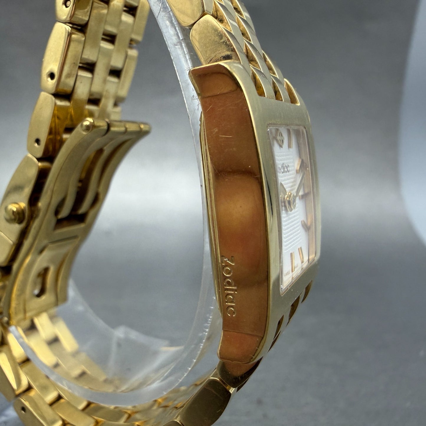 Zodiac Tank Watch Women 21mm White Dial Gold Tone Rectangle Z03201 New Battery3