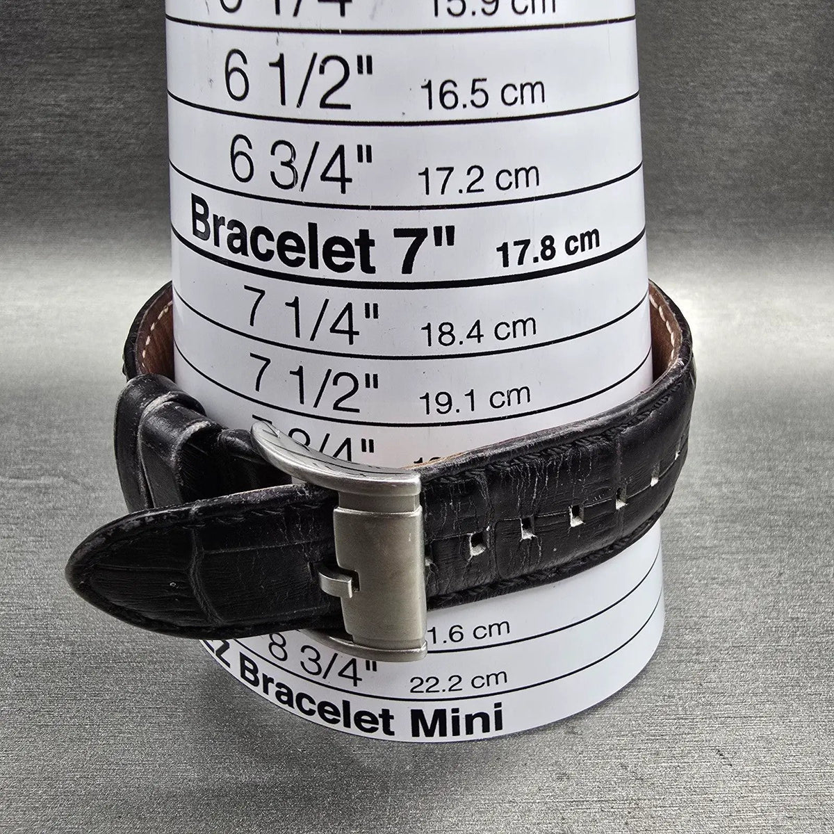 Fossil Truman Watch Men 33mm Black Dial Silver Tone Date Rectangle FS4770 NewBat9