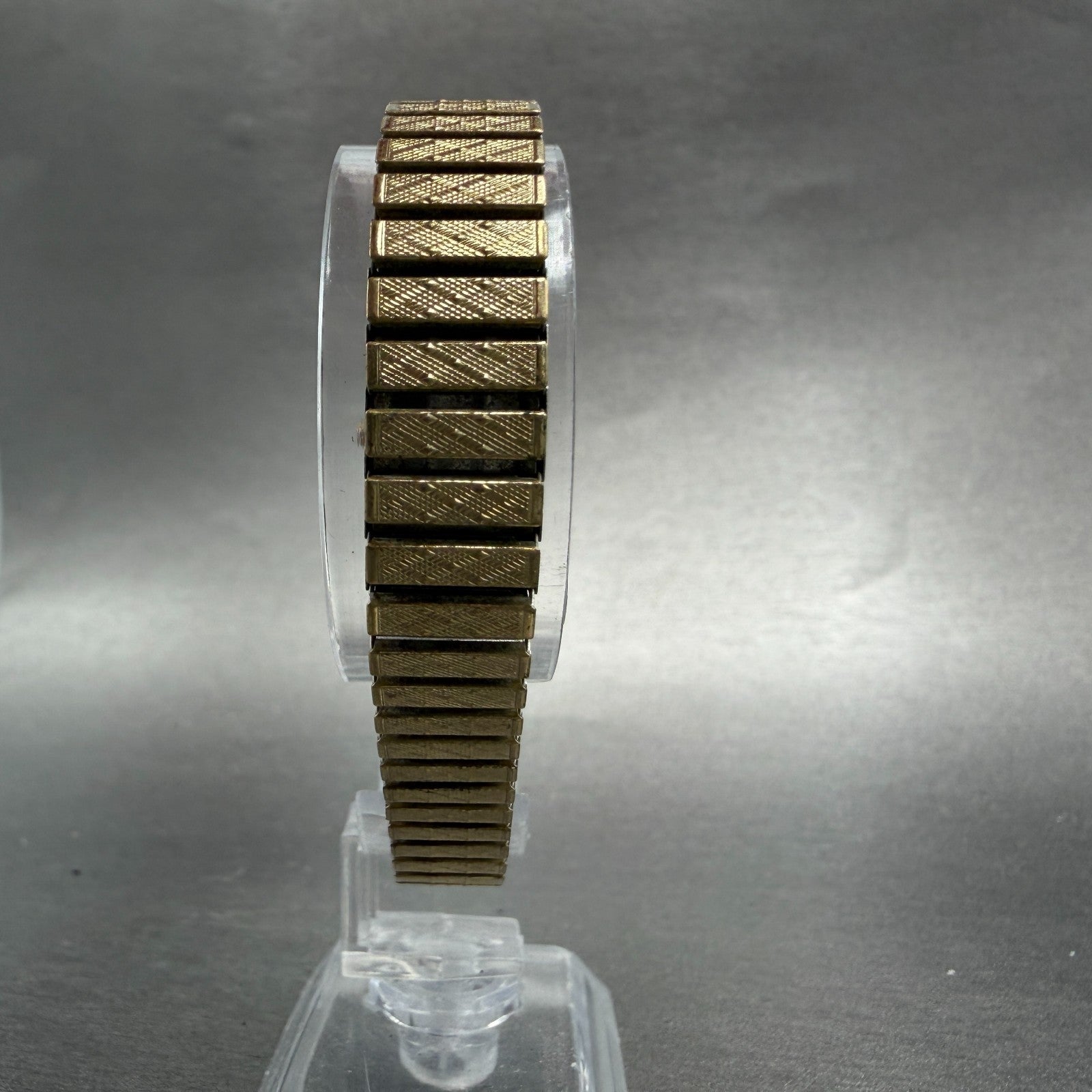 Citizen CQ Watch Women 18mm Champagne Dial Gold Tone Rectangle New Battery7