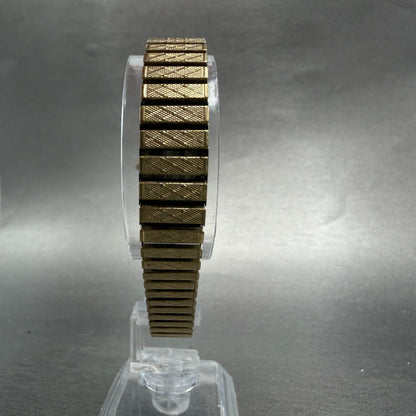 Citizen CQ Watch Women 18mm Champagne Dial Gold Tone Rectangle New Battery7