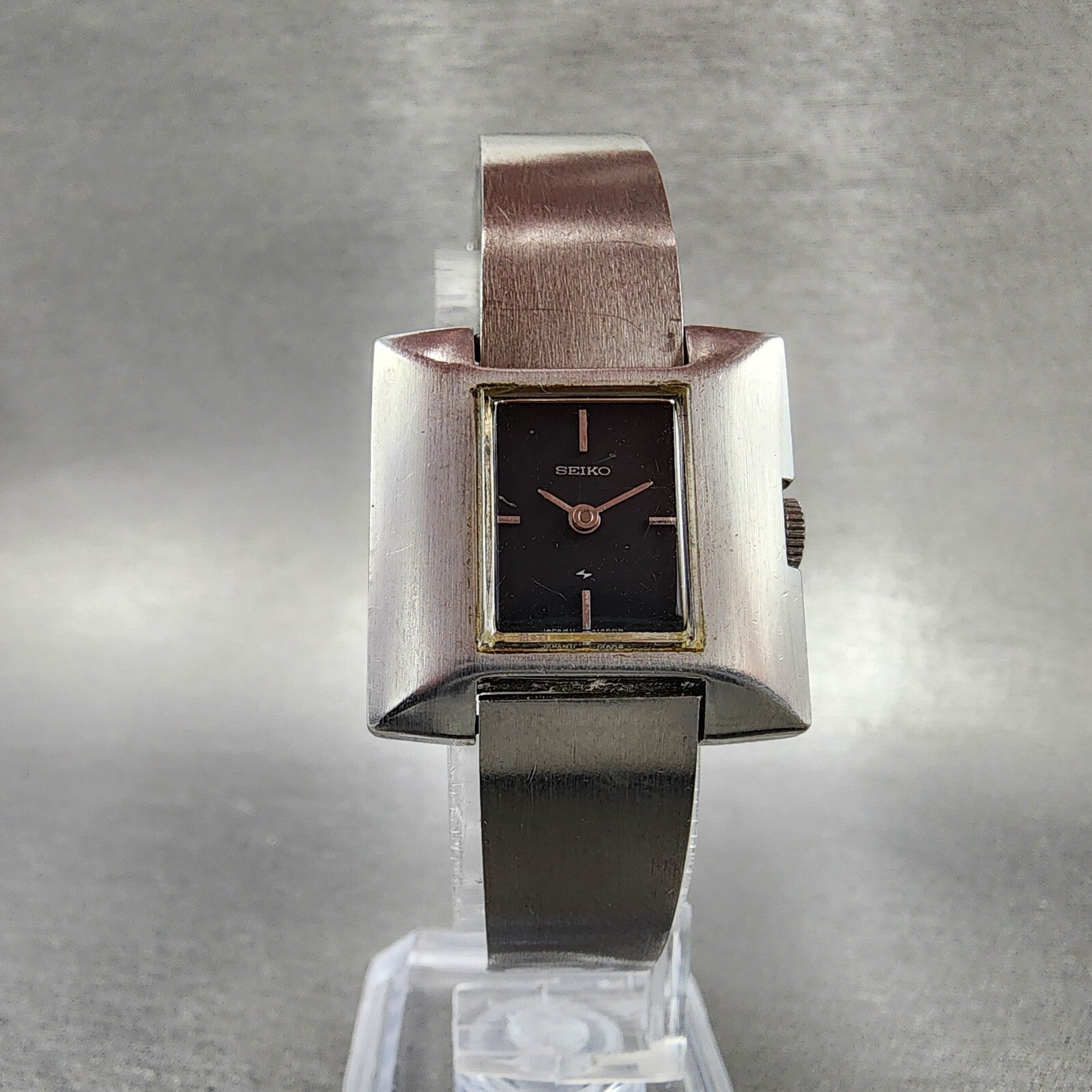 VTG Seiko Watch Women 24mm Black Dial Steel Rectangle Manual Wind Runs 1134705