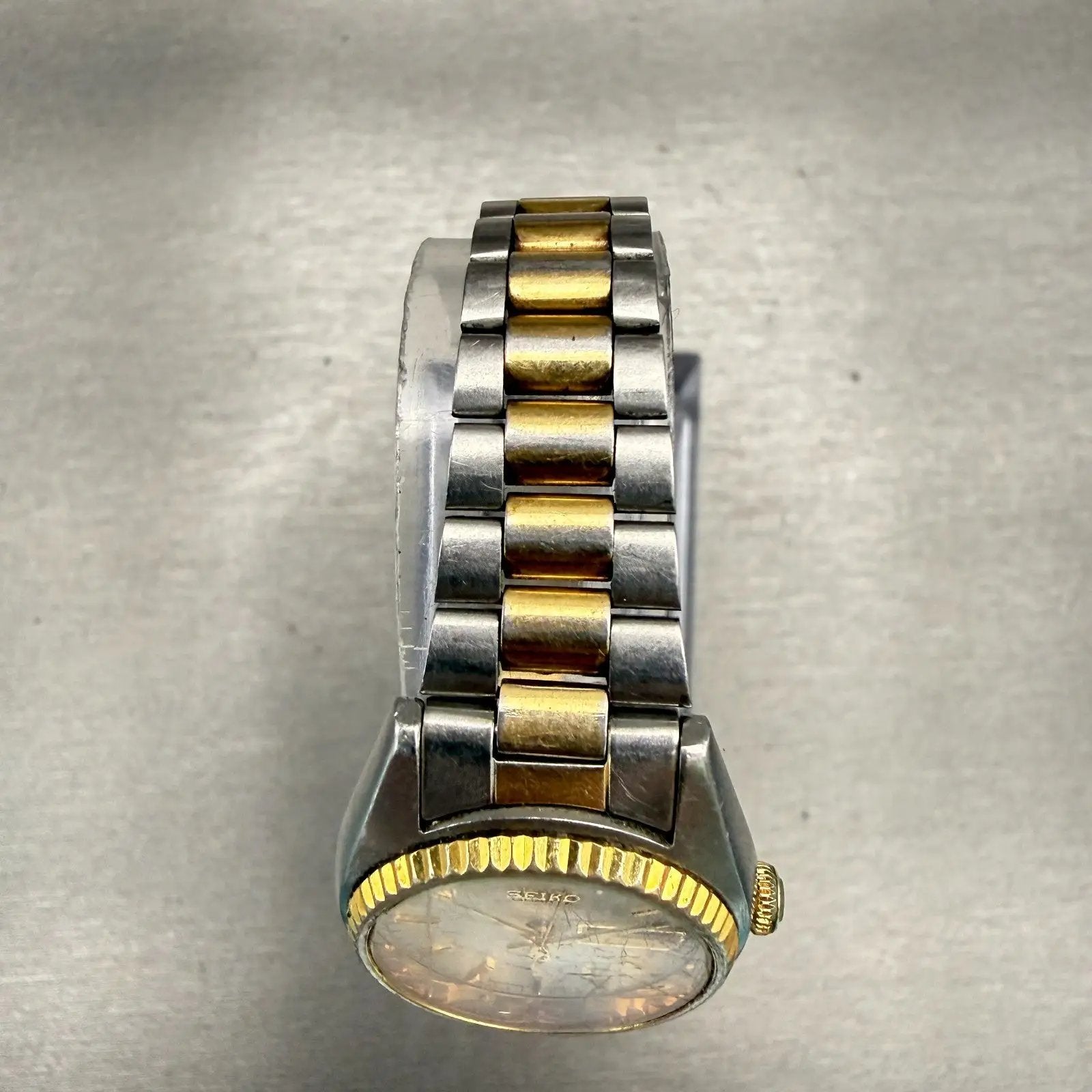 Seiko SQ Watch Women 24mm Silver Dial Two Tone Daydate Round 2626-0159 New Batt4