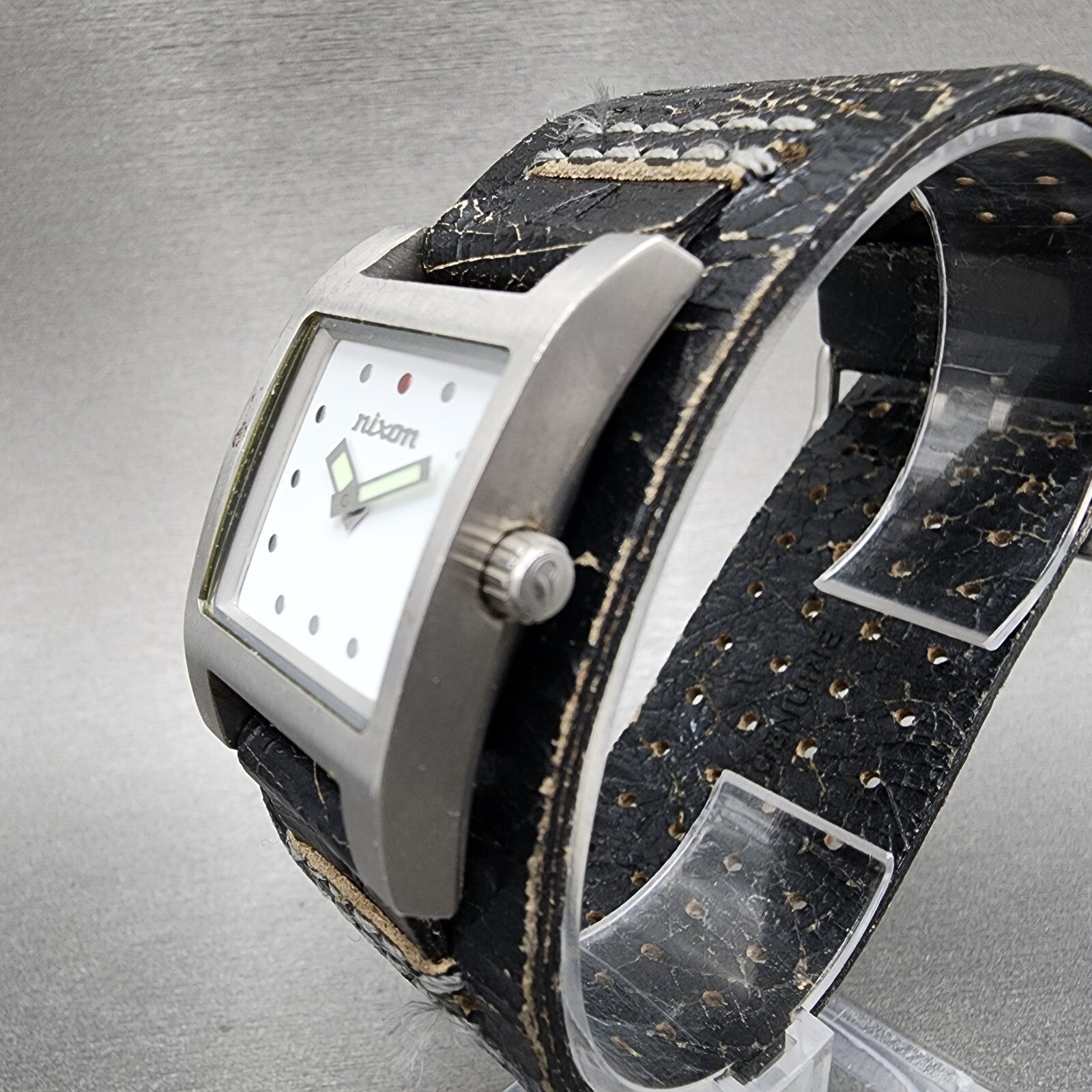 Nixon The Lizzie Watch Women 22mm White Dial Steel Leather Band New Battery2