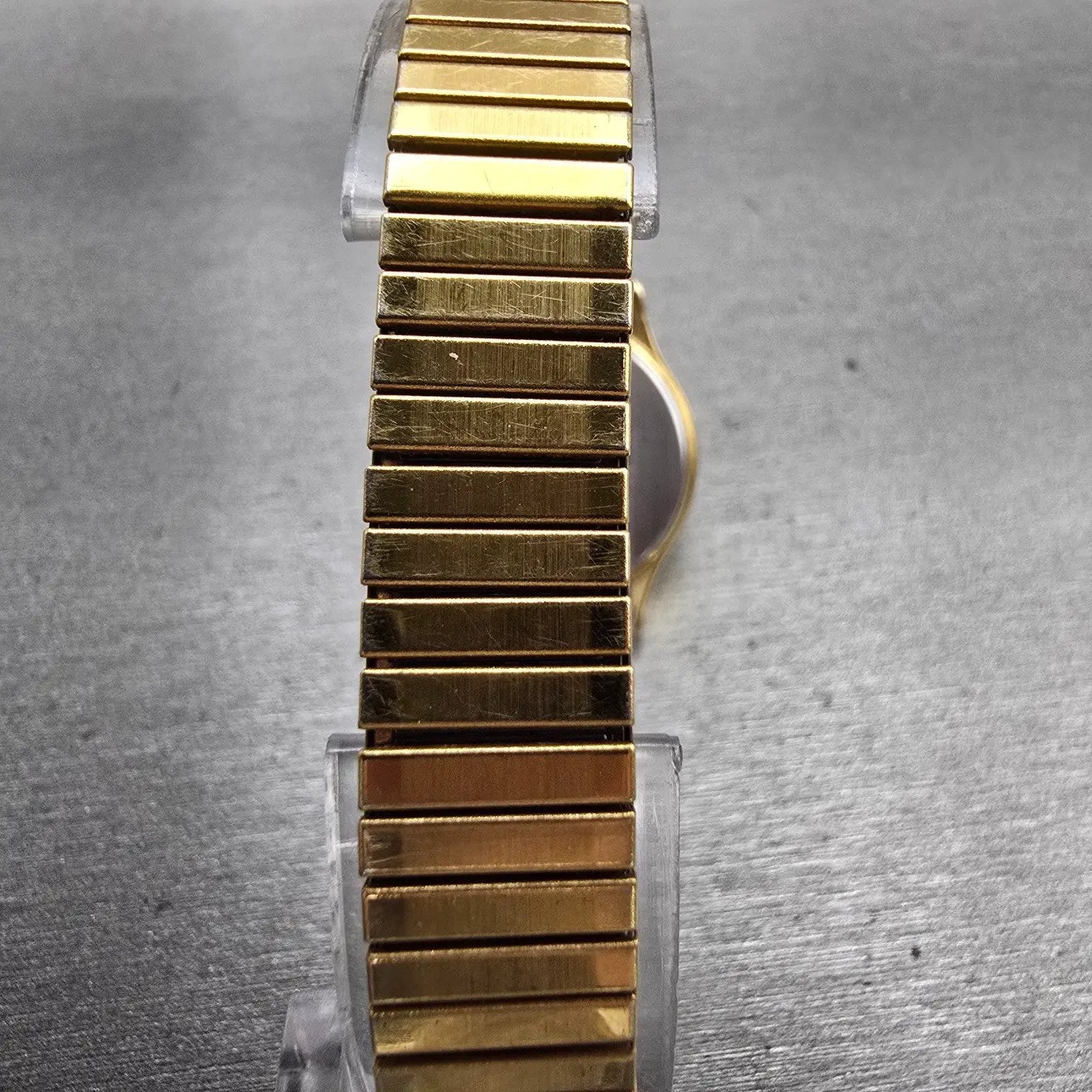 Seiko Moon Phase Watch Women 25mm Cream Dial Gold Tone Date 4K24-0019 New Batt7