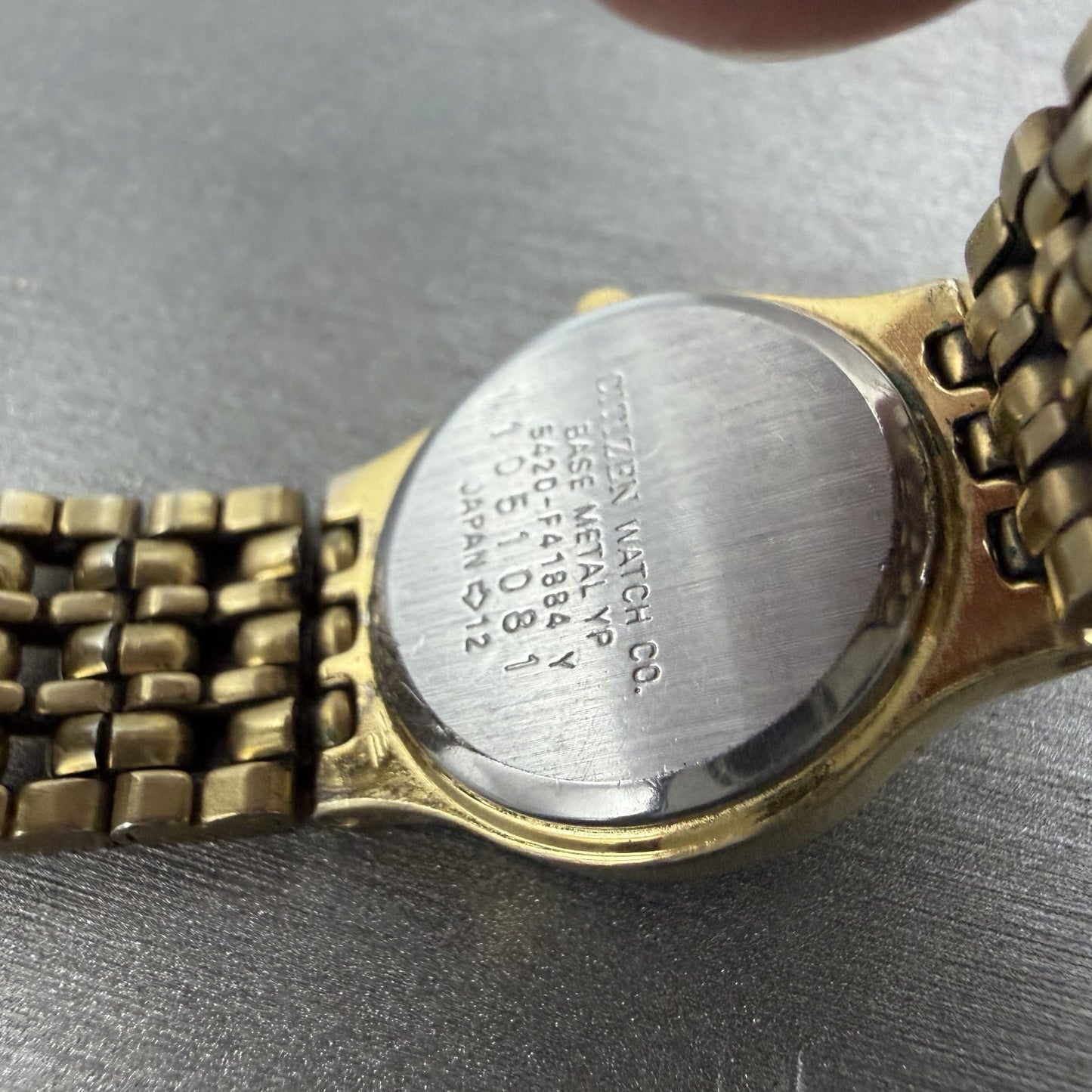 Citizen CQ Watch Women 21mm Mop Dial Gold Tone Round 5420-F41884 New Battery9