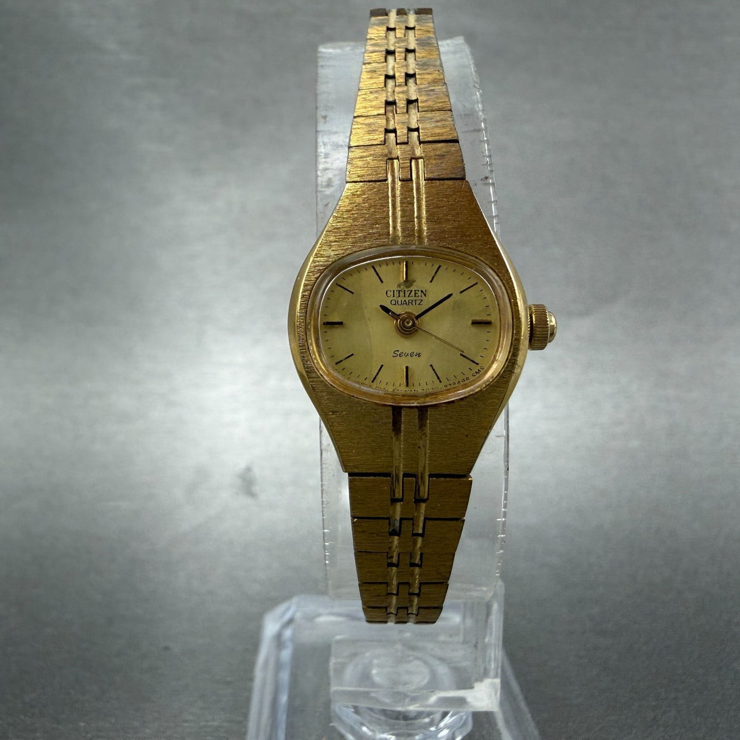 Citizen Seven Watch Women 18mm Champagne Dial Gold Tone 2030-069129 New Battery5