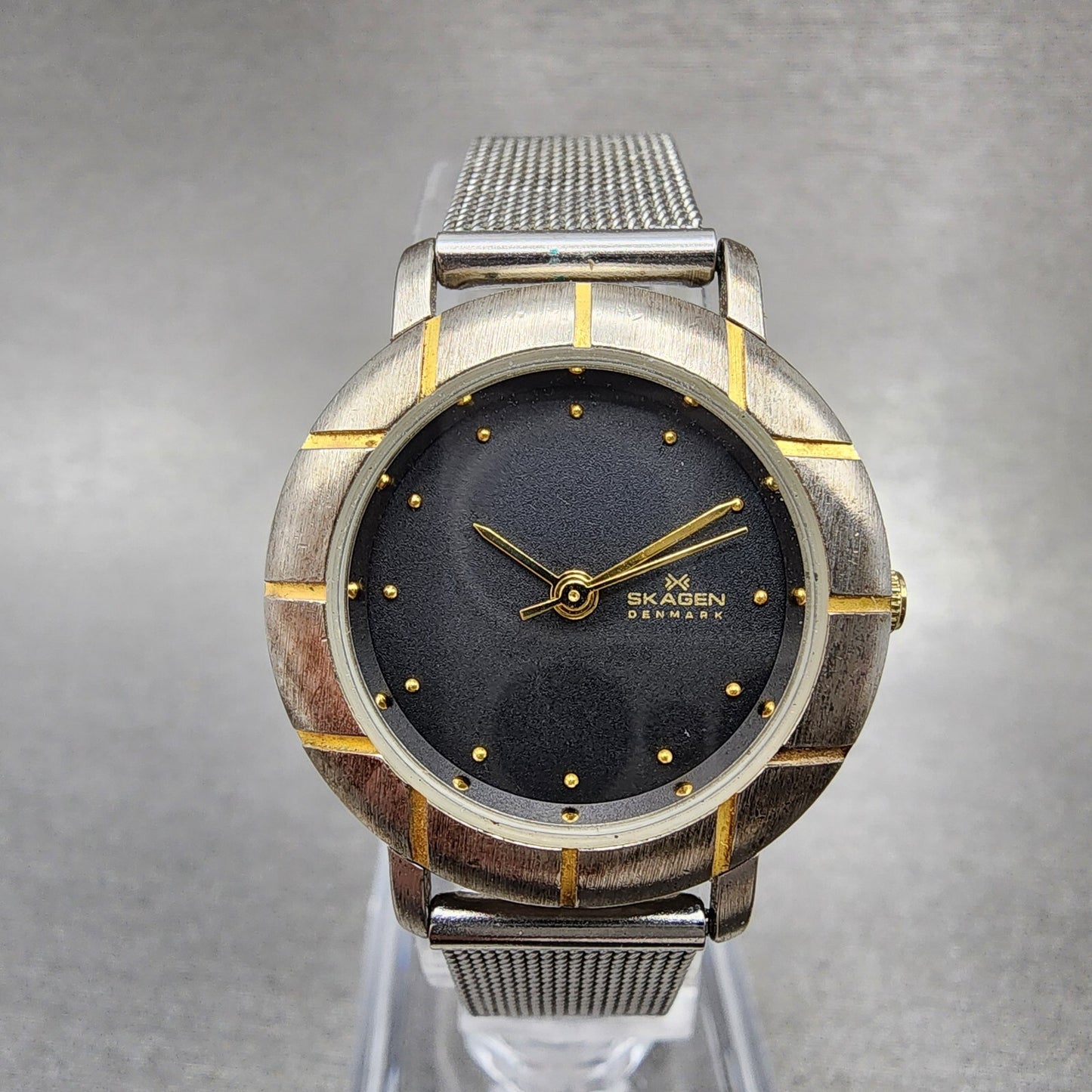 Skagen Watch Women 25mm Black Dial Two Tone Round 3SGSB Mesh Nand New Battery0