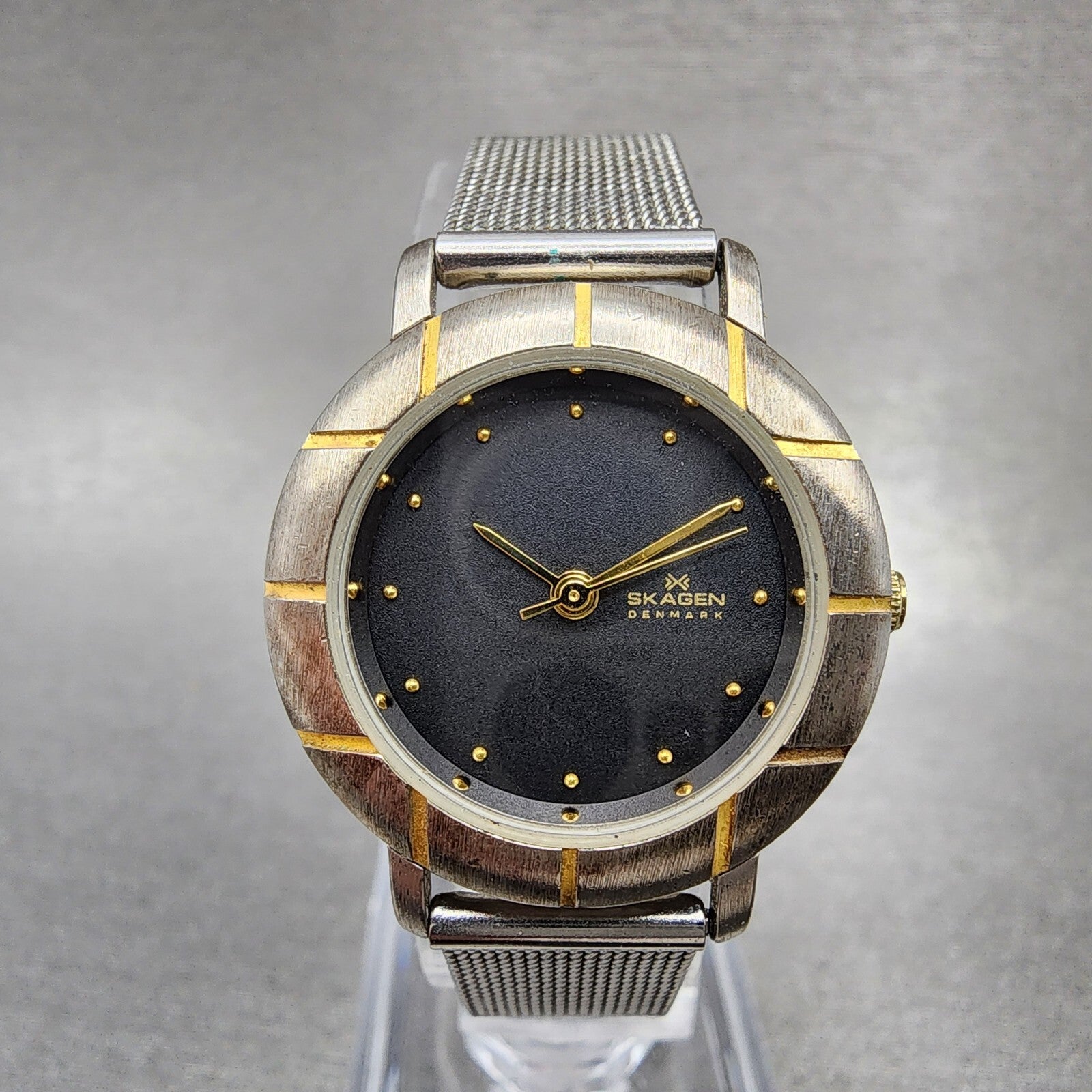 Skagen Watch Women 25mm Black Dial Two Tone Round 3SGSB Mesh Nand New Battery0