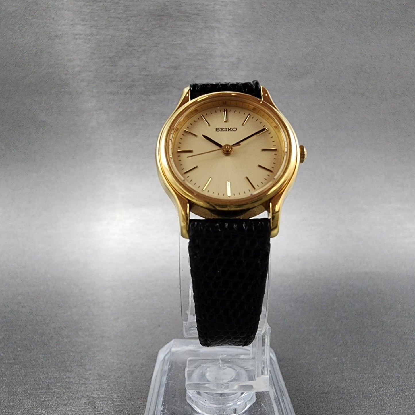 Seiko Watch Women 23mm Champagne Dial Gold Tone 12p210b90 New Battery5