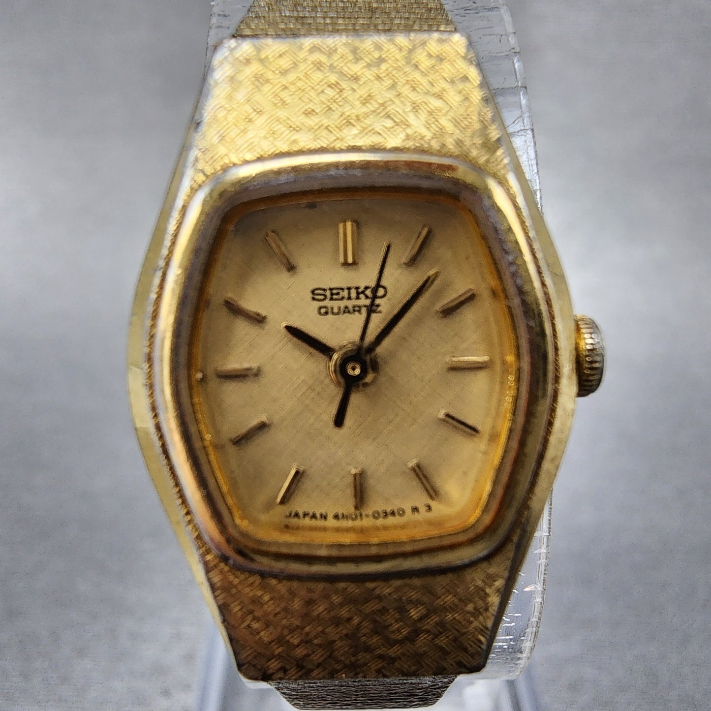 Seiko Watch Women 17mm Gold Dial Gold Tone Hexagon 4N015029 New Battery1