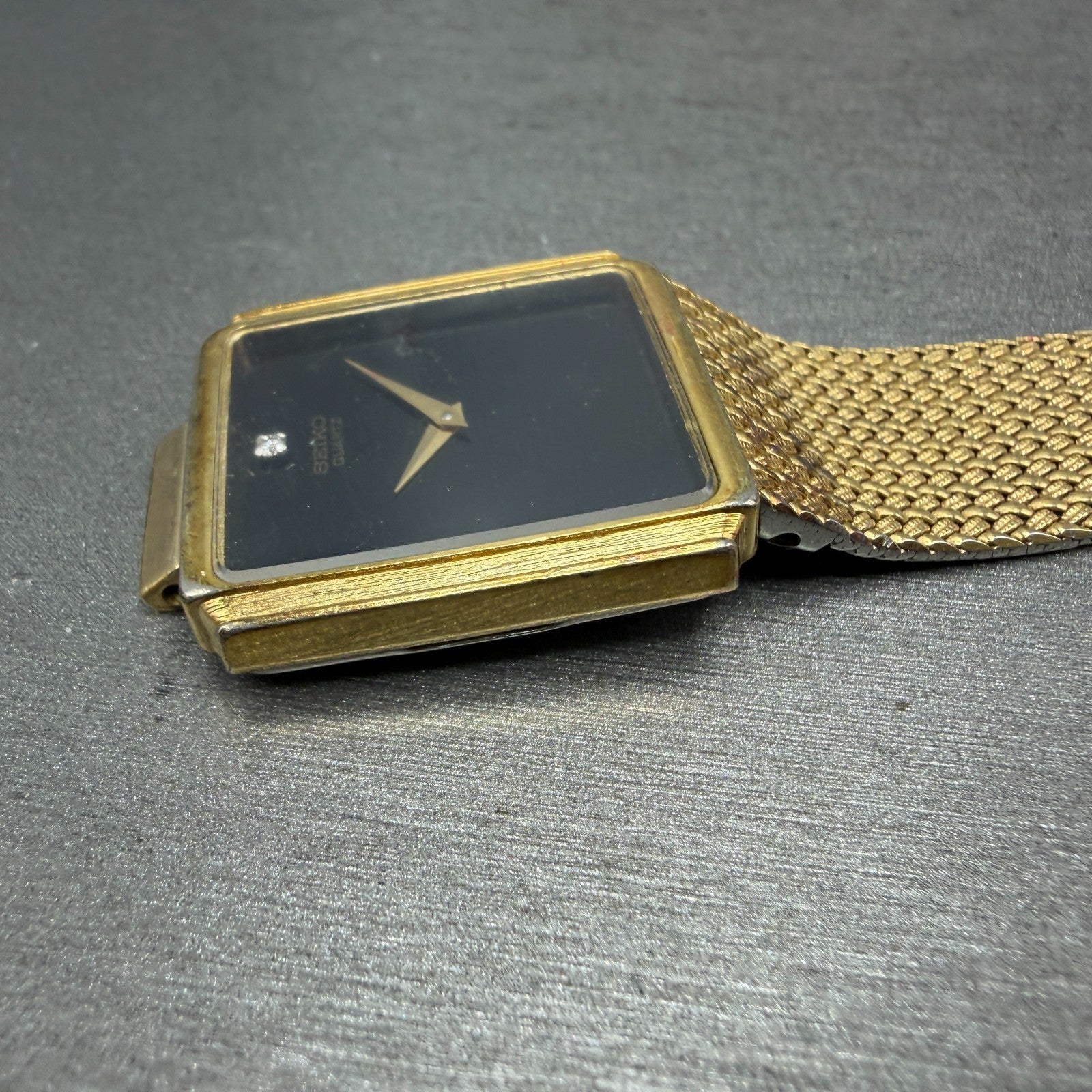 Seiko Tank Watch Men 25mm Black Dial Gold Tone Rectangle READ!! 7430-5499 NewBat5