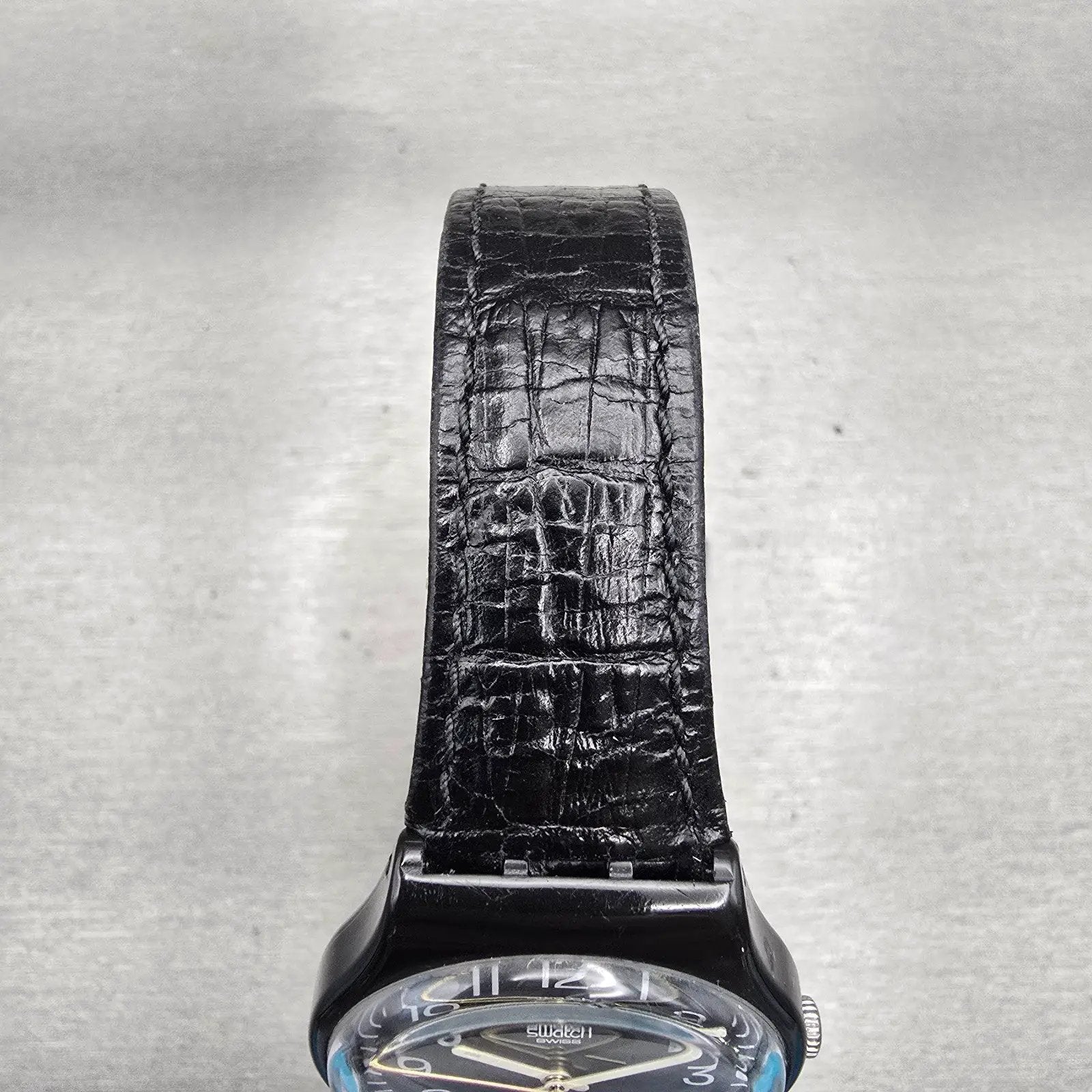Swatch RED SUNDAY Watch Men Black Dial Black Tone Daydate GB750 New Battery4
