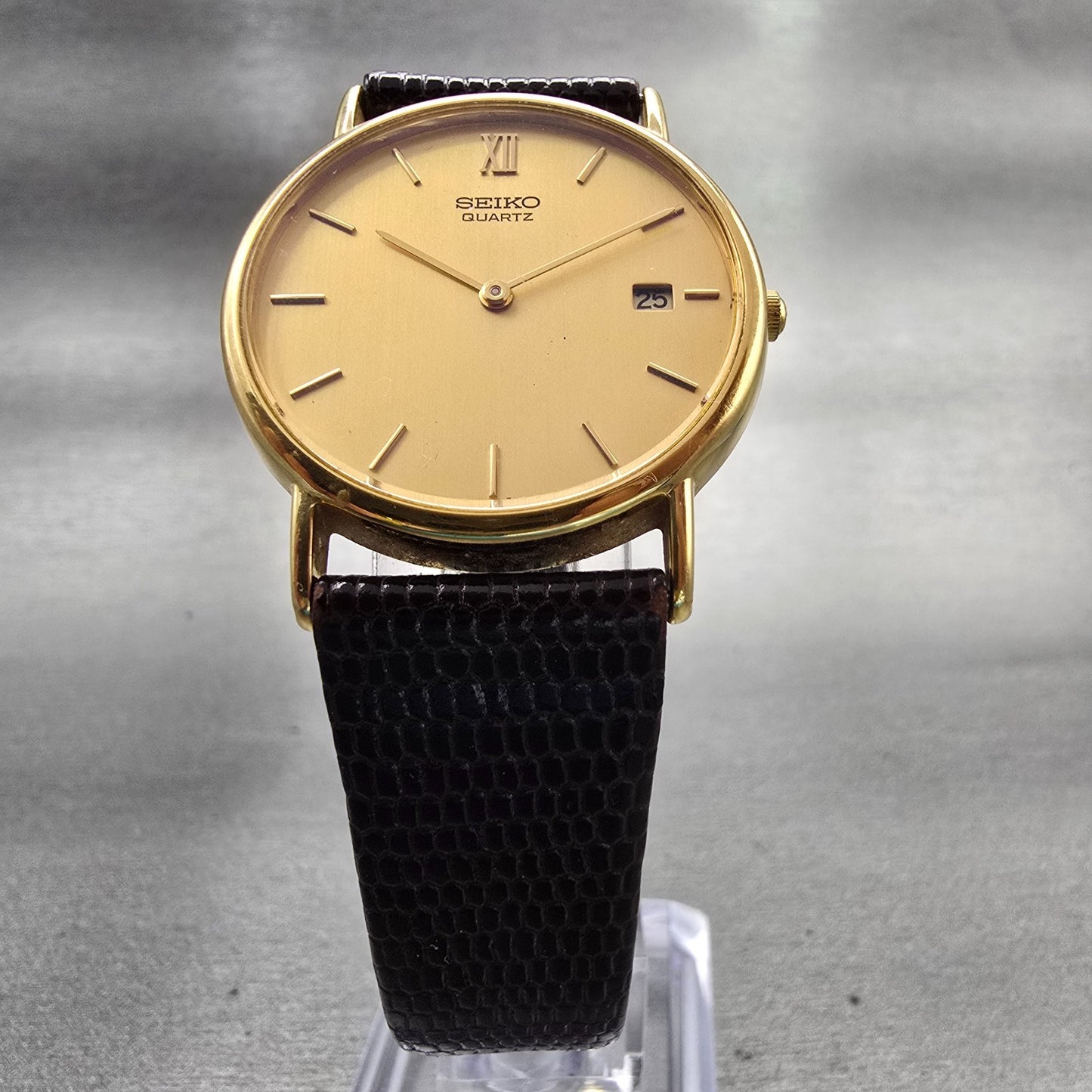 Seiko Watch Men 32mm Gold Dial Gold Tone Date Round 5Y39-7010 New Battery VTG5