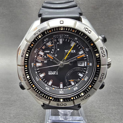 Timex Intelligent Quartz  Watch Men 50mm Black Dial Silver Date New Battery0