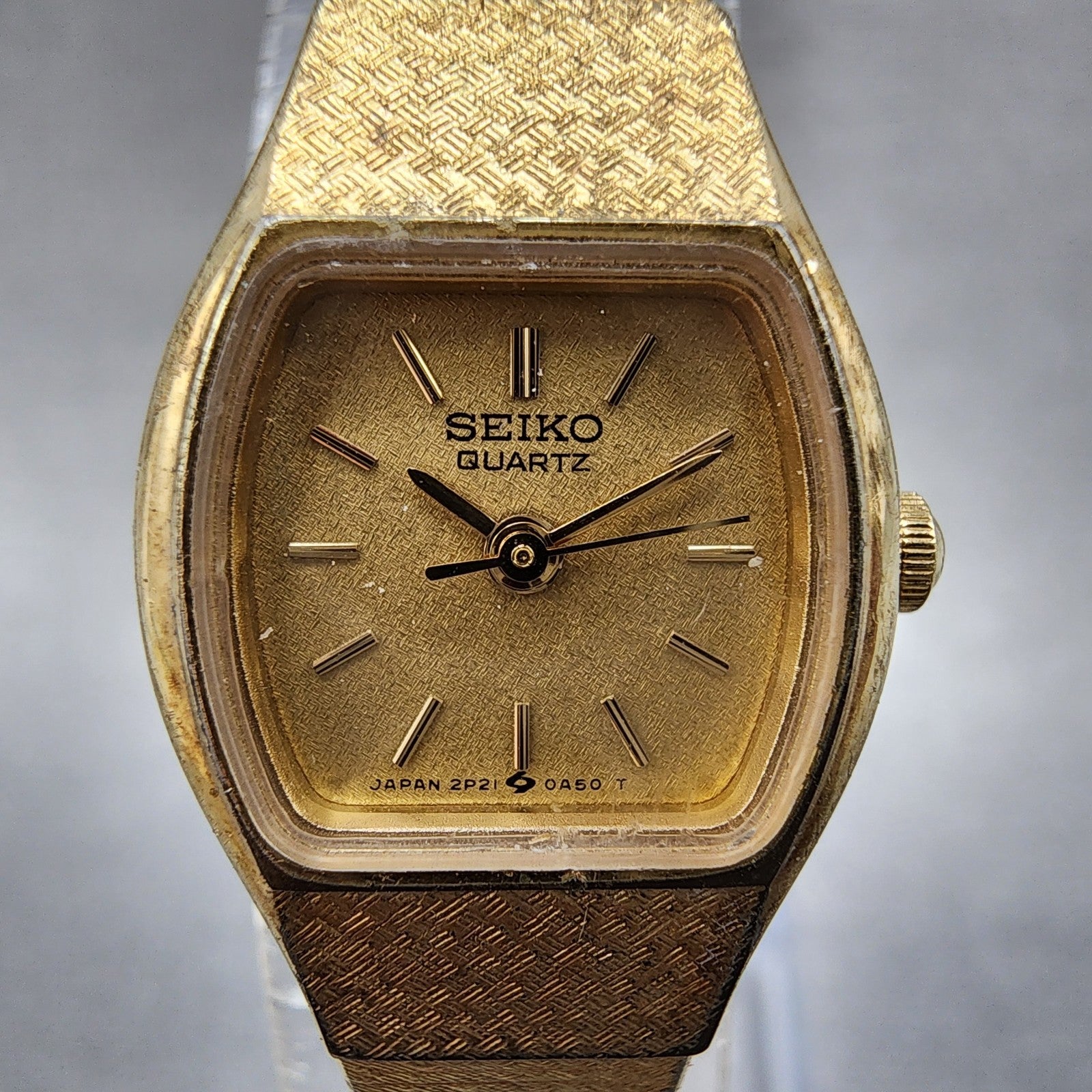 Seiko Watch Women 17mm Gold Dial Gold Tone Hexagon 2P215A29 New Battery1