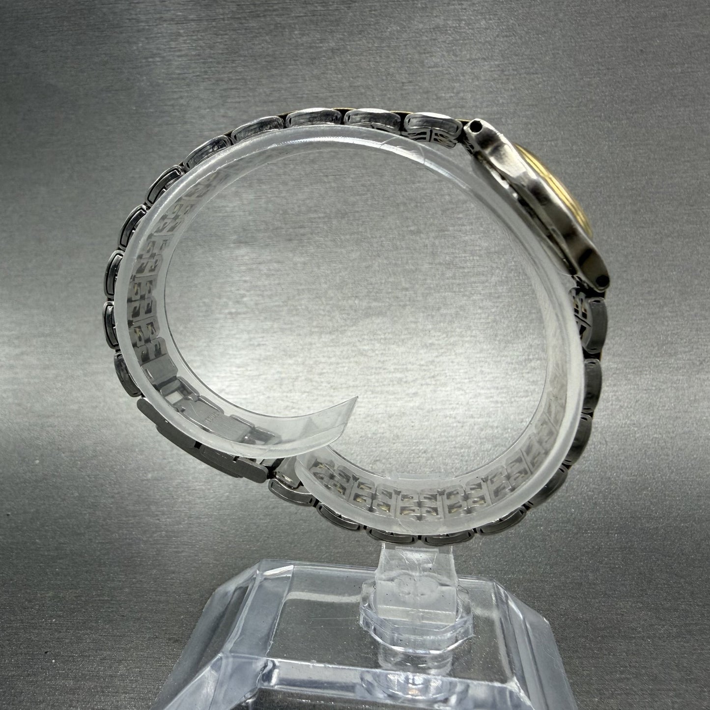 Citizen CQ Watch Women 20mm White Dial Two Tone Round 3220324714 New Battery8