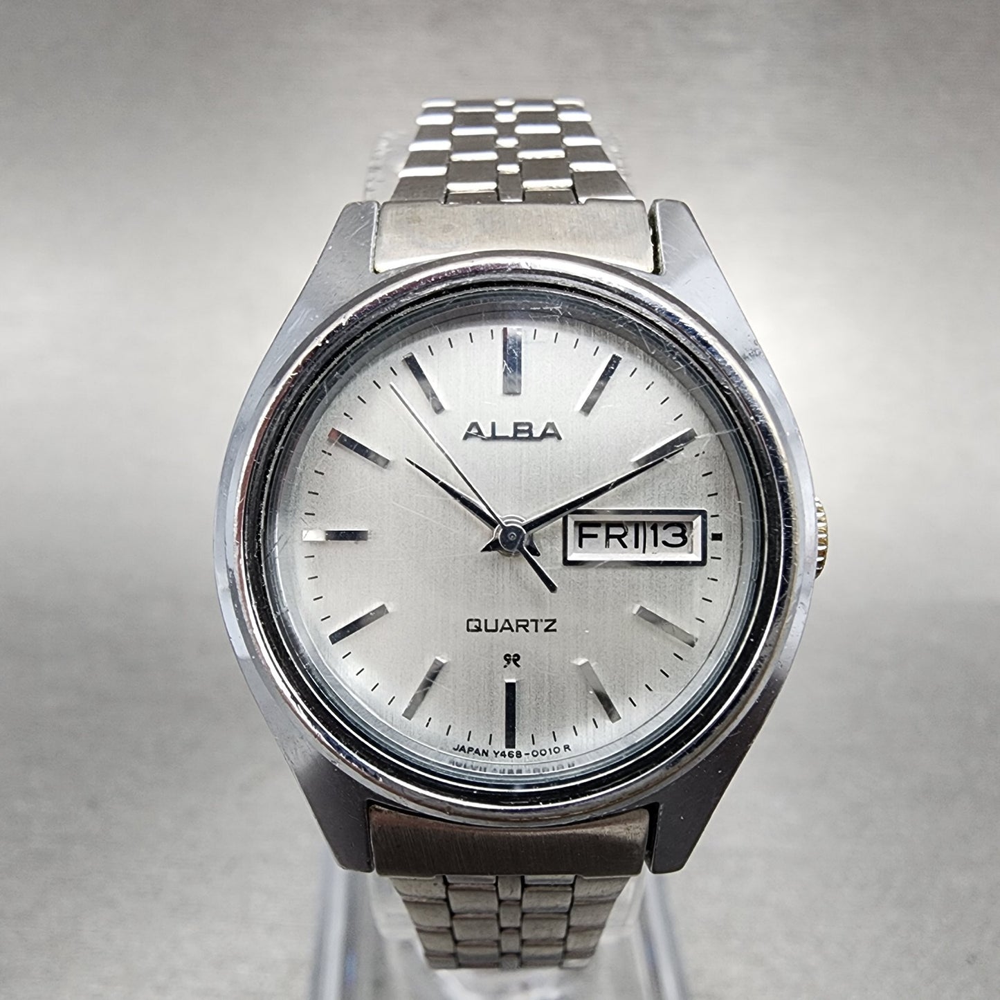 Seiko ALBA Watch Women 25mm Silver Dial Silver Tone Daydate Round New Battery0