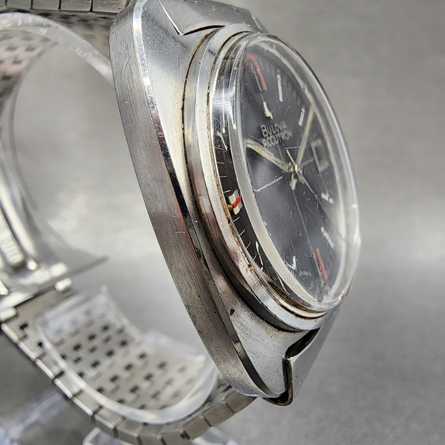 Bulova Accutron Calendar Watch men 35mm Black DIal Steel Date M9 21364 PARTS4