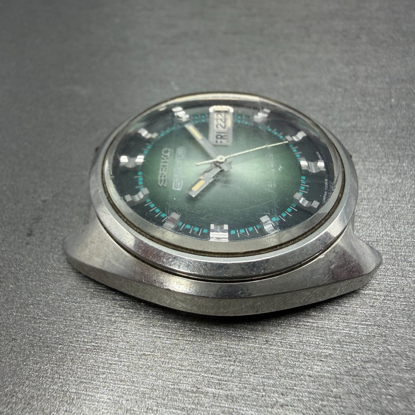 Seiko 5Actus Watch Men 37mm Green Dial Silver Tone Daydate 7019-7210 PARTS4