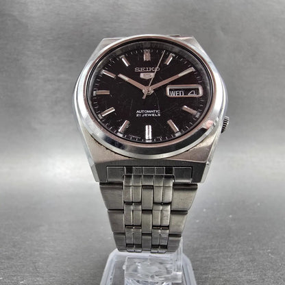 Seiko 5 Automatic Watch Men 37mm Black Dial Silver Tone Daydate 7S26-02E0 Runs5