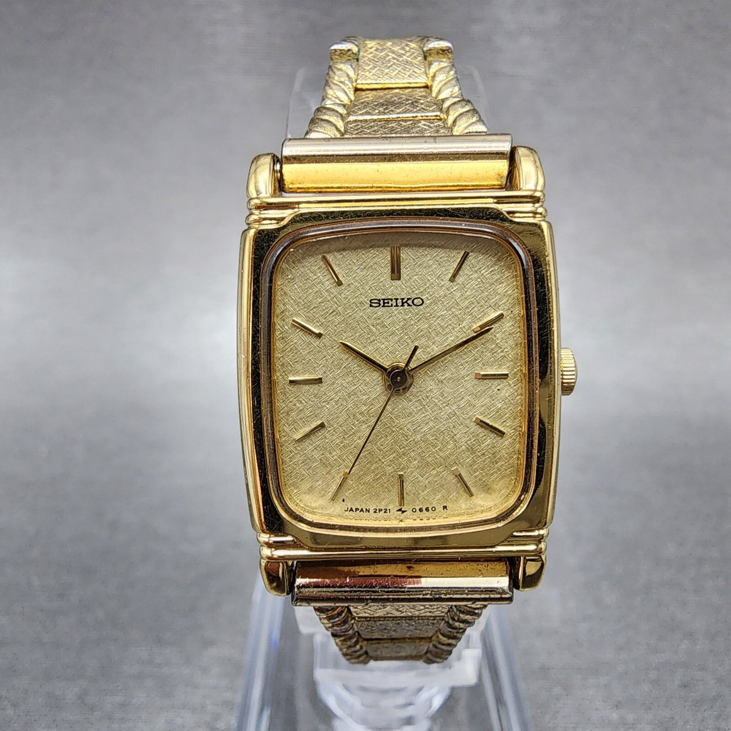 Seiko Watch Women 19mm Champagne Dial Gold Tone Rectangle 2P215210 New Battery0