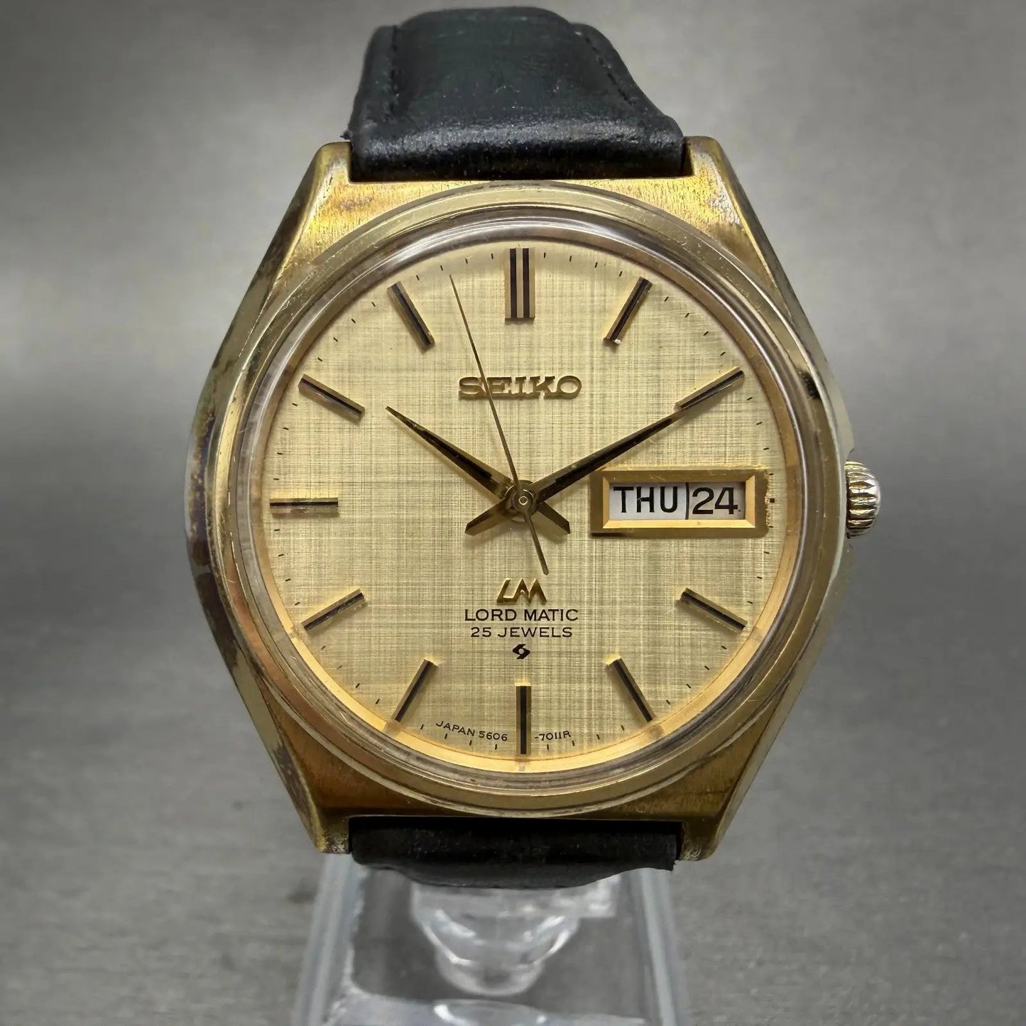 Seiko Lord Matic Watch Men 36mm Champagne Dial Gold Tone Daydate 5606-7010 Runs0