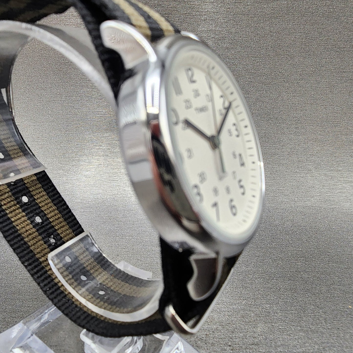 Timex Weekender Watch Men 38mm Cream Dial Silver Tone Indiglo New Battery3