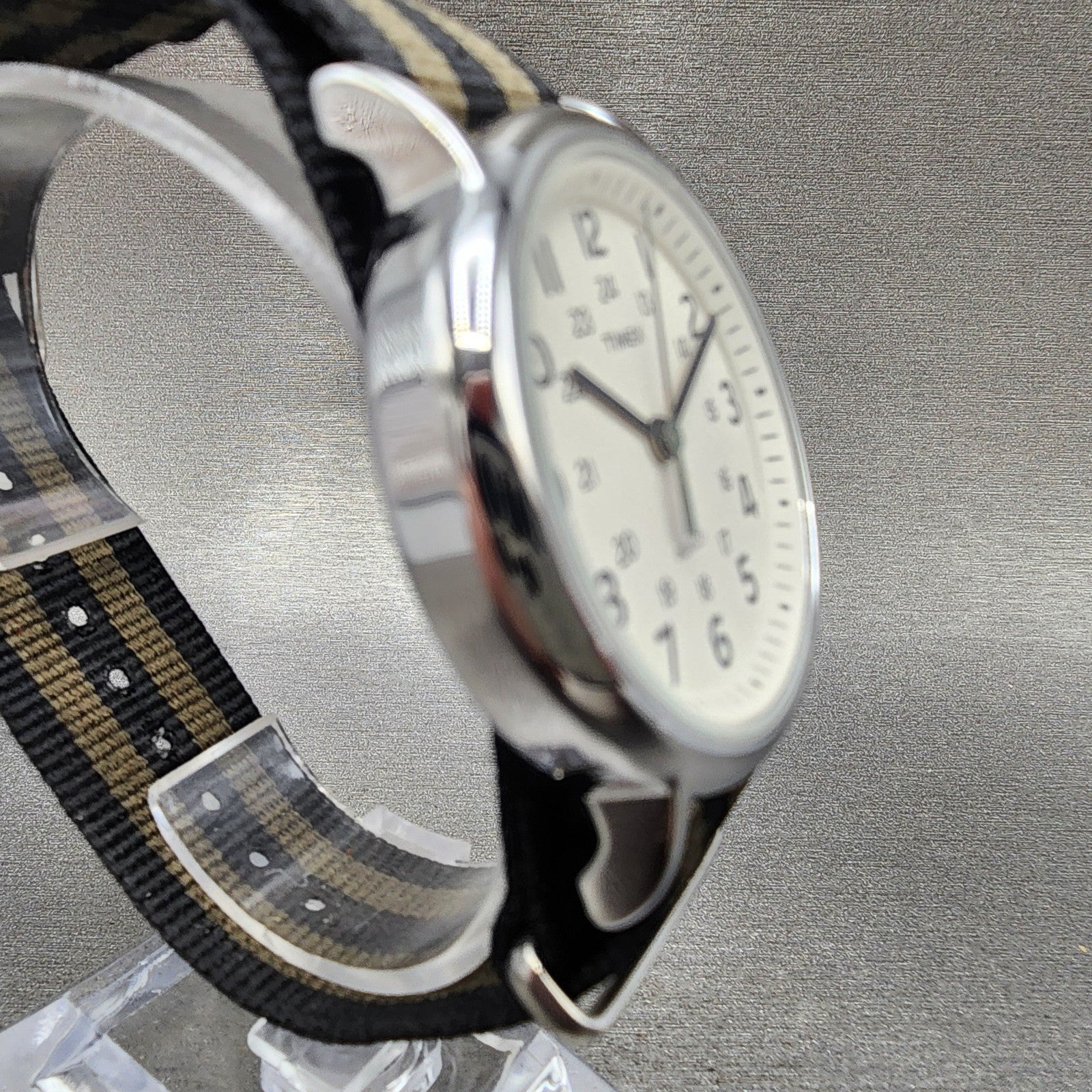 Timex Weekender Watch Men 38mm Cream Dial Silver Tone Indiglo New Battery3