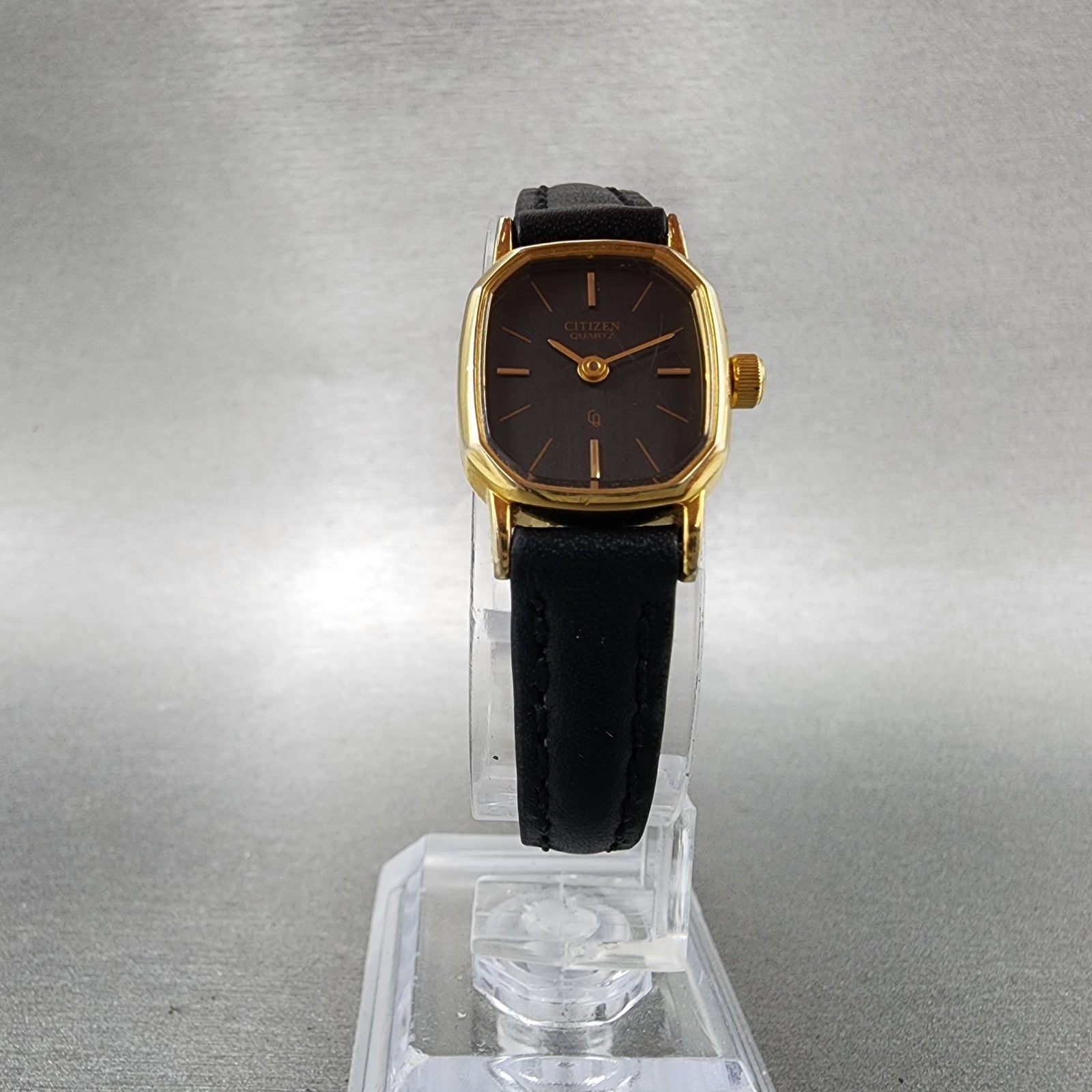 Citizen CQ Watch Women 17mm Black Dial Gold Tone Rectangle New Battery5