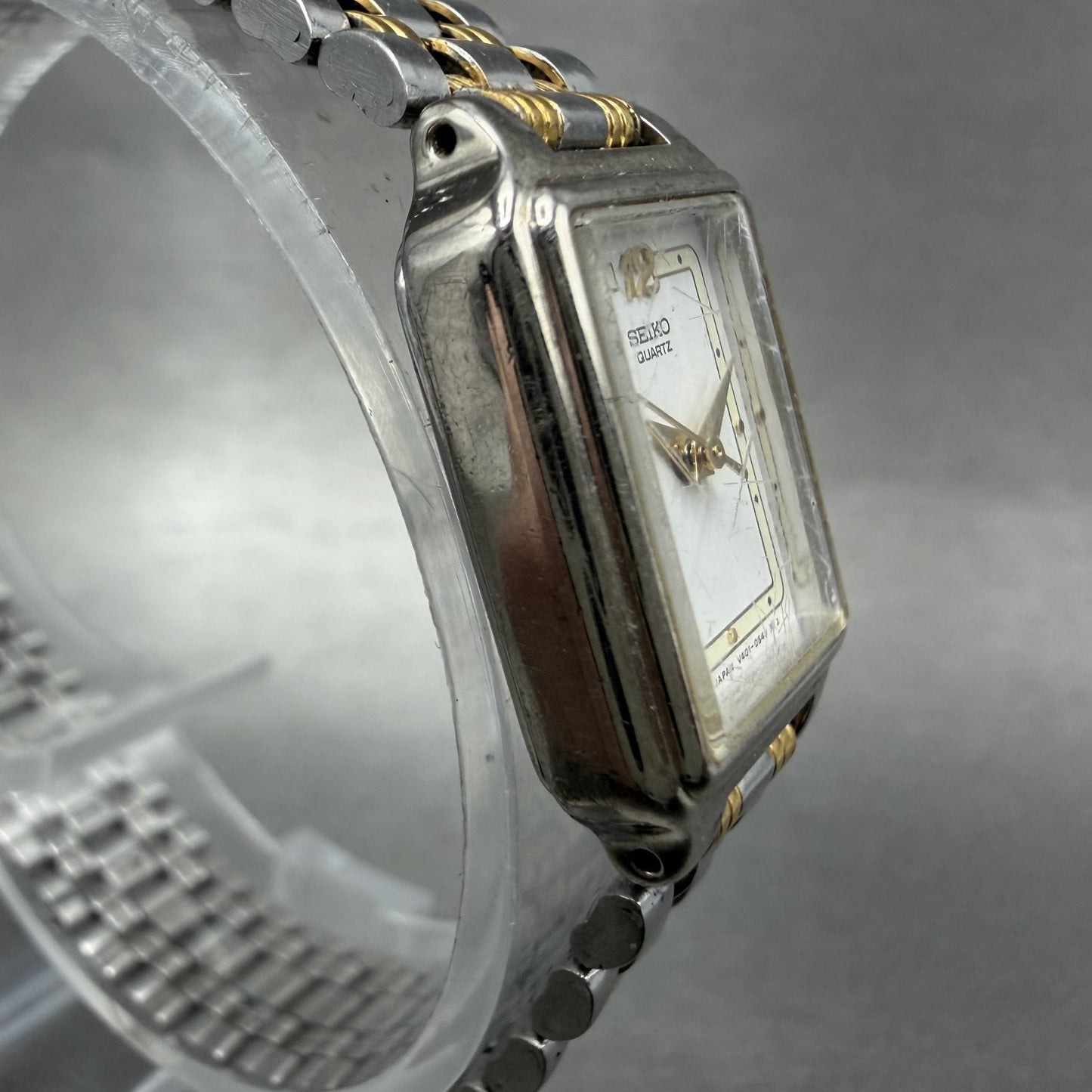 Seiko Tank Watch Women 18mm White Dial Two Tone Rectangle V401-5129 New Batt MNO3