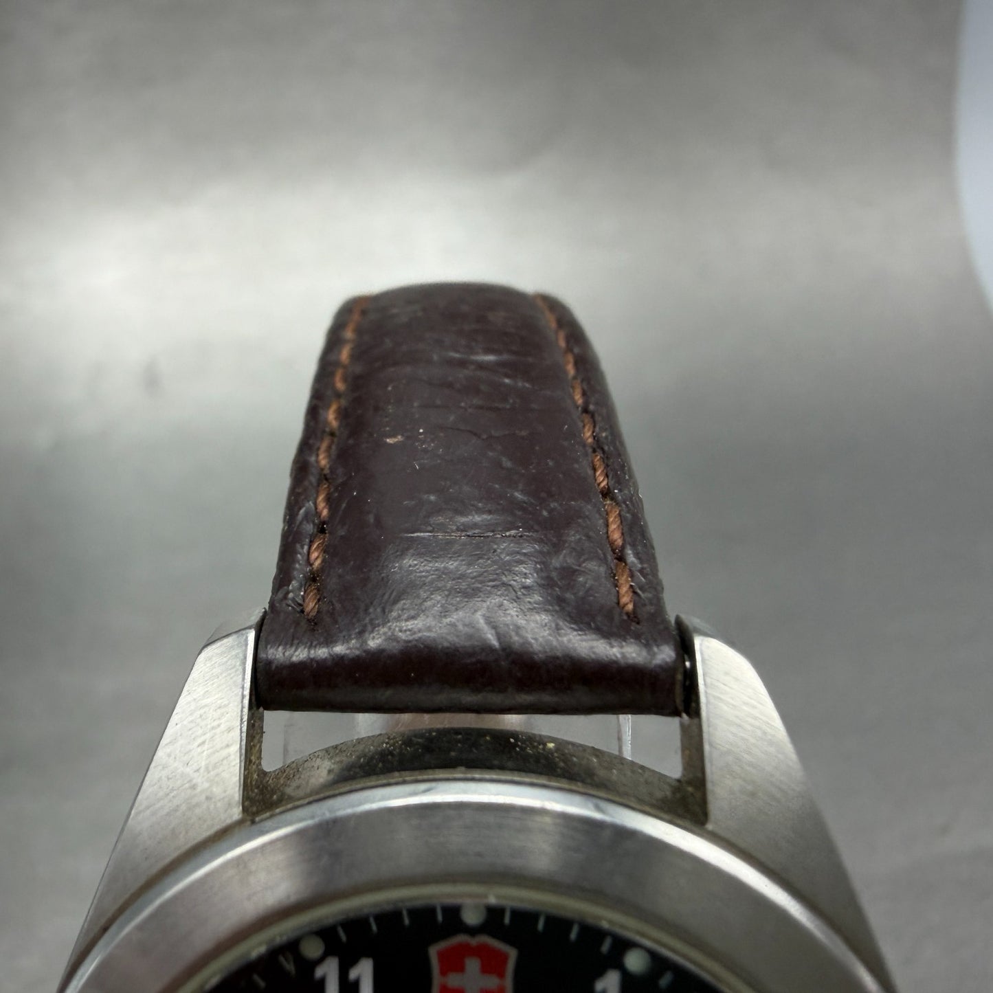 Victorinox Swiss Army Garrison Watch Women 34mm Black Dial Steel Date New Batt4